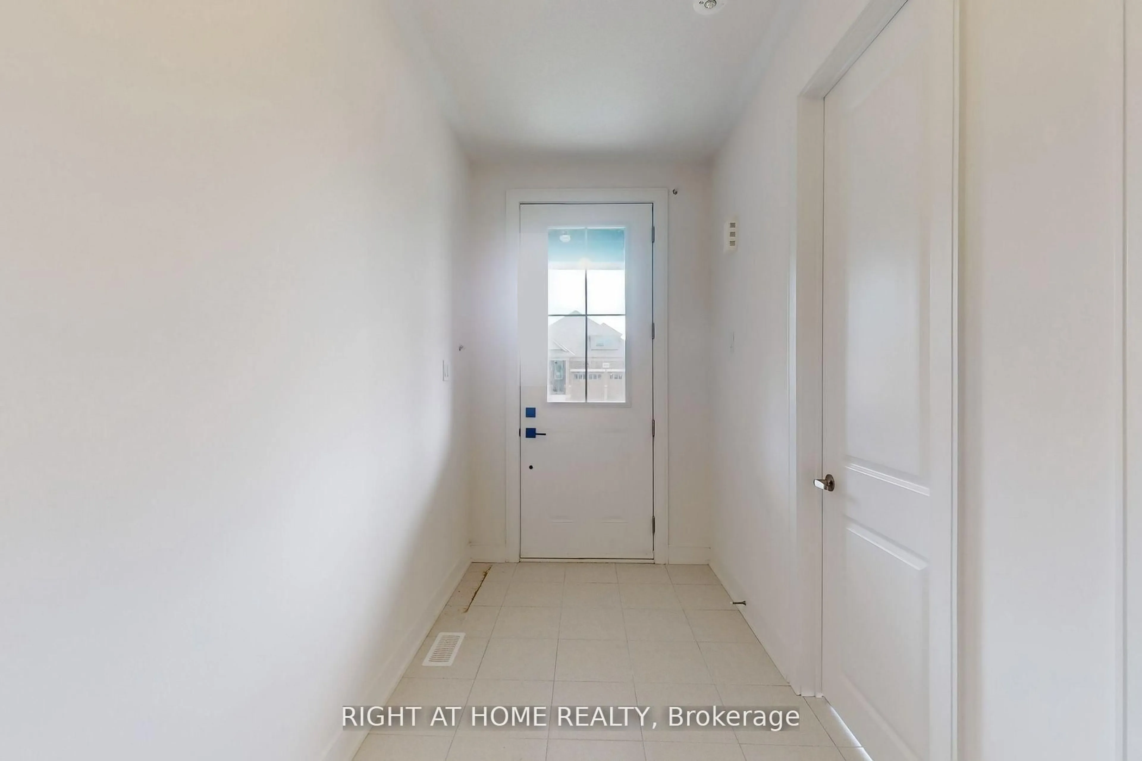 A pic of a room for 254 Wilcox Dr, Clearview Ontario L0M 1S0