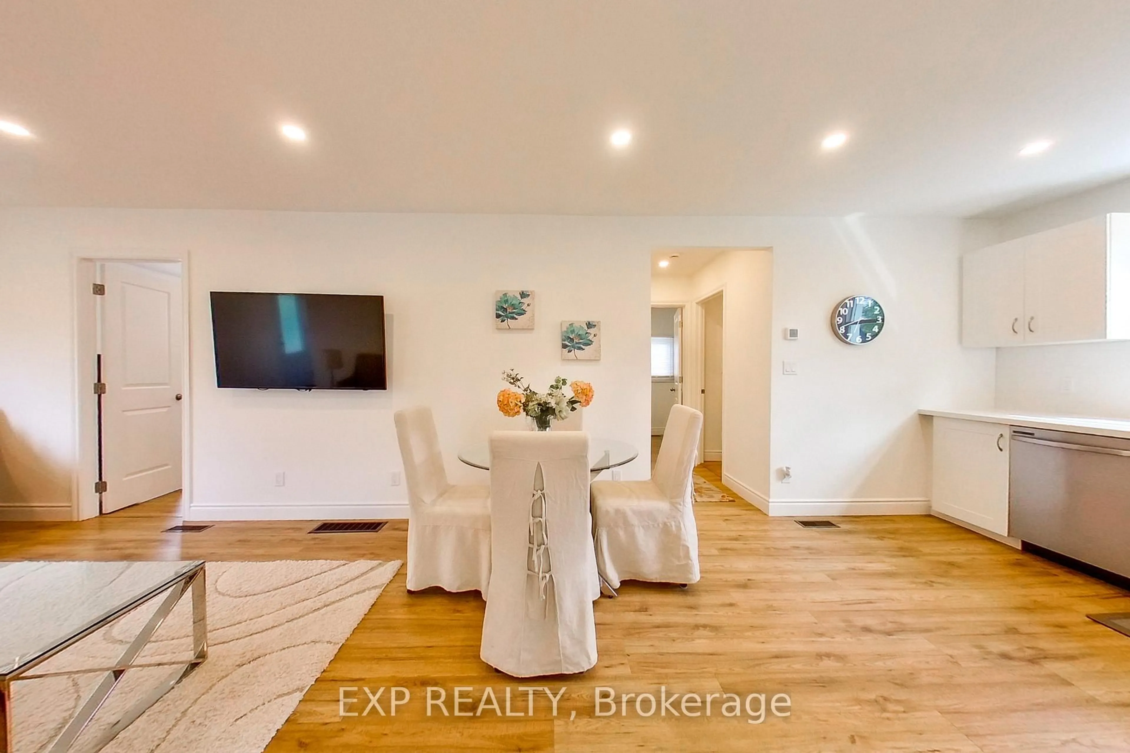Unknown for 169 Peel St, Collingwood Ontario L9Y 3V7