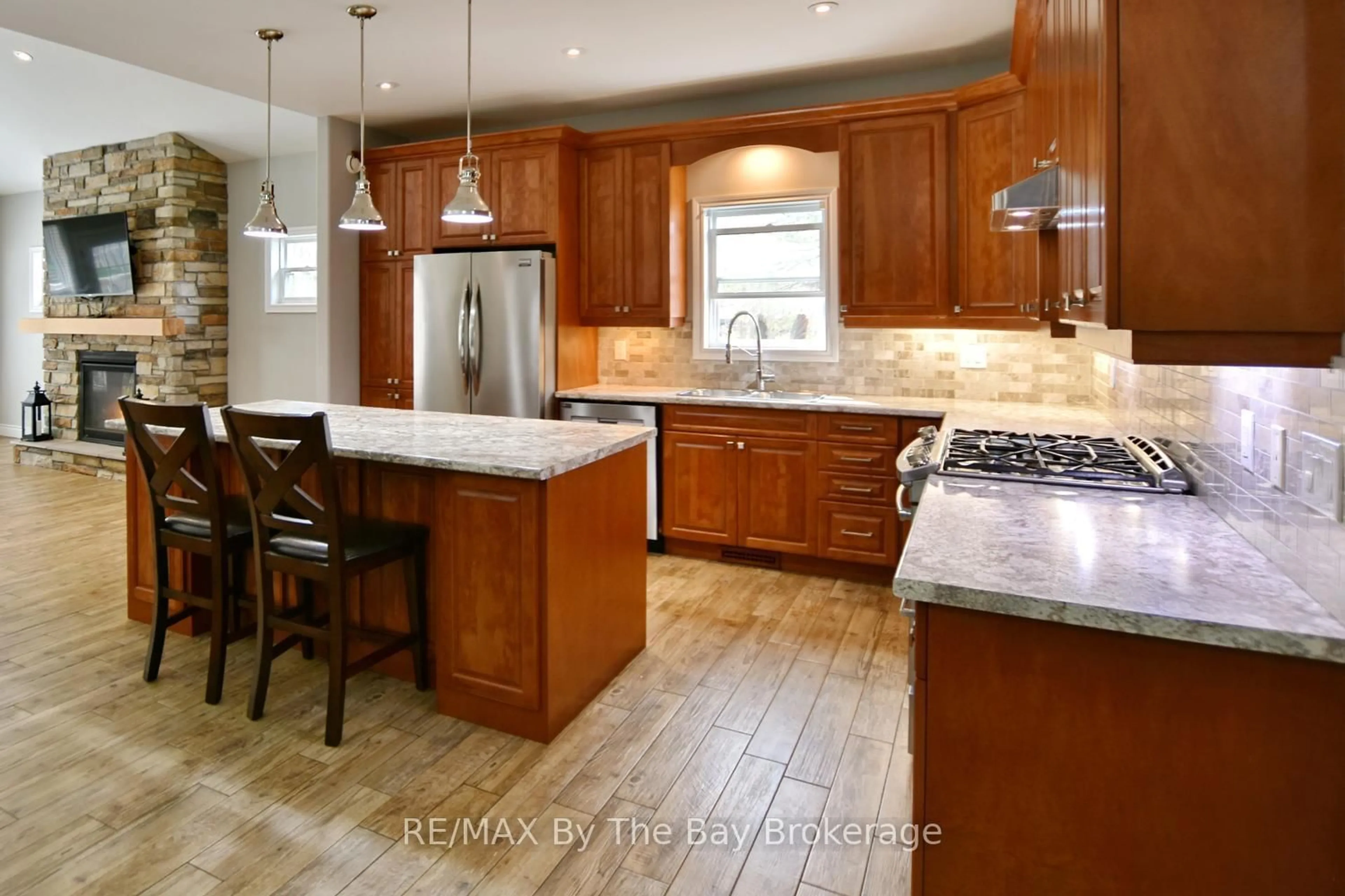 Unknown for 37 Wesley Ave, Wasaga Beach Ontario L9Z 1C8