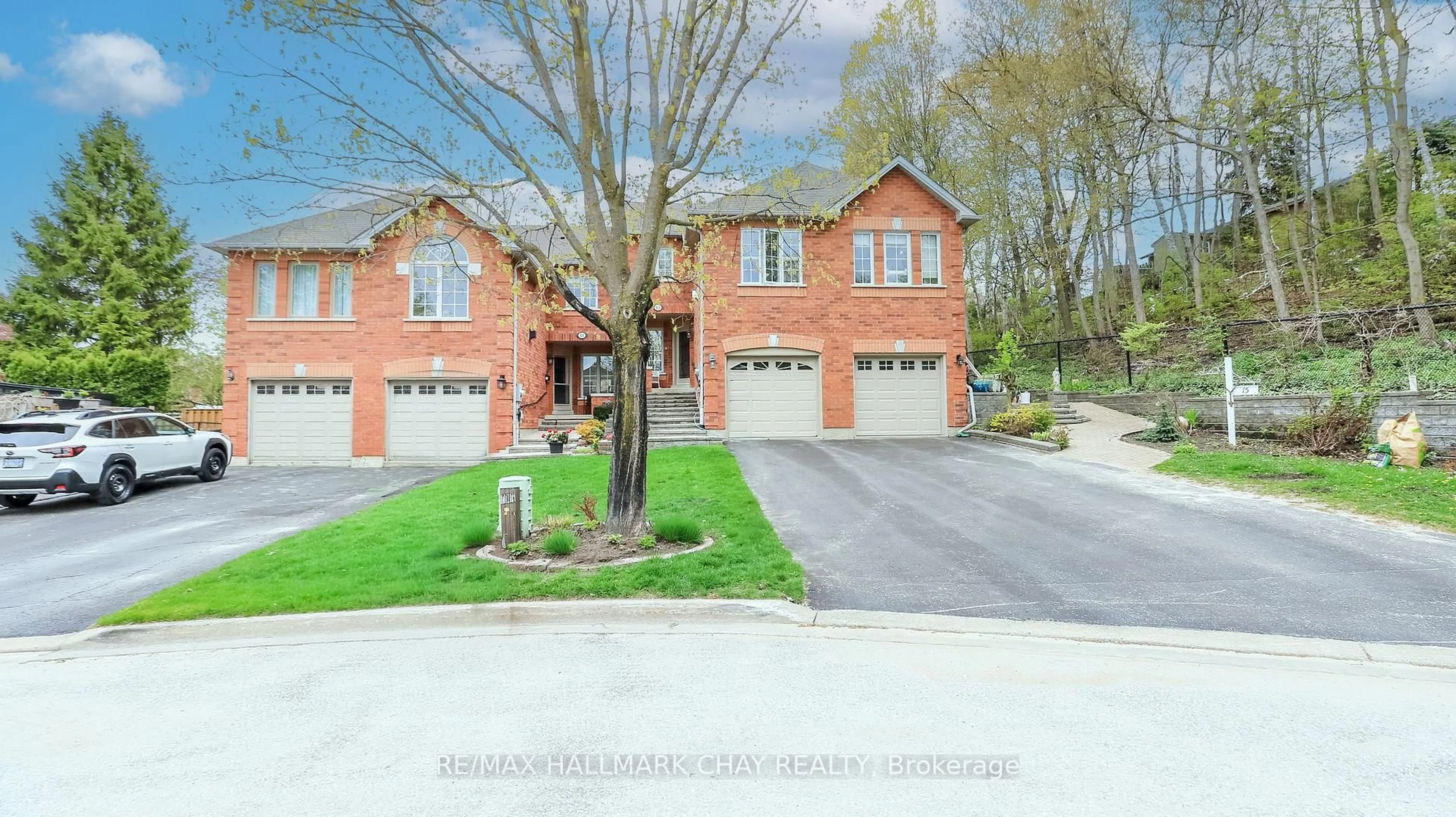 Unknown for 13 Bailey Crt, Barrie Ontario L4N 8N1