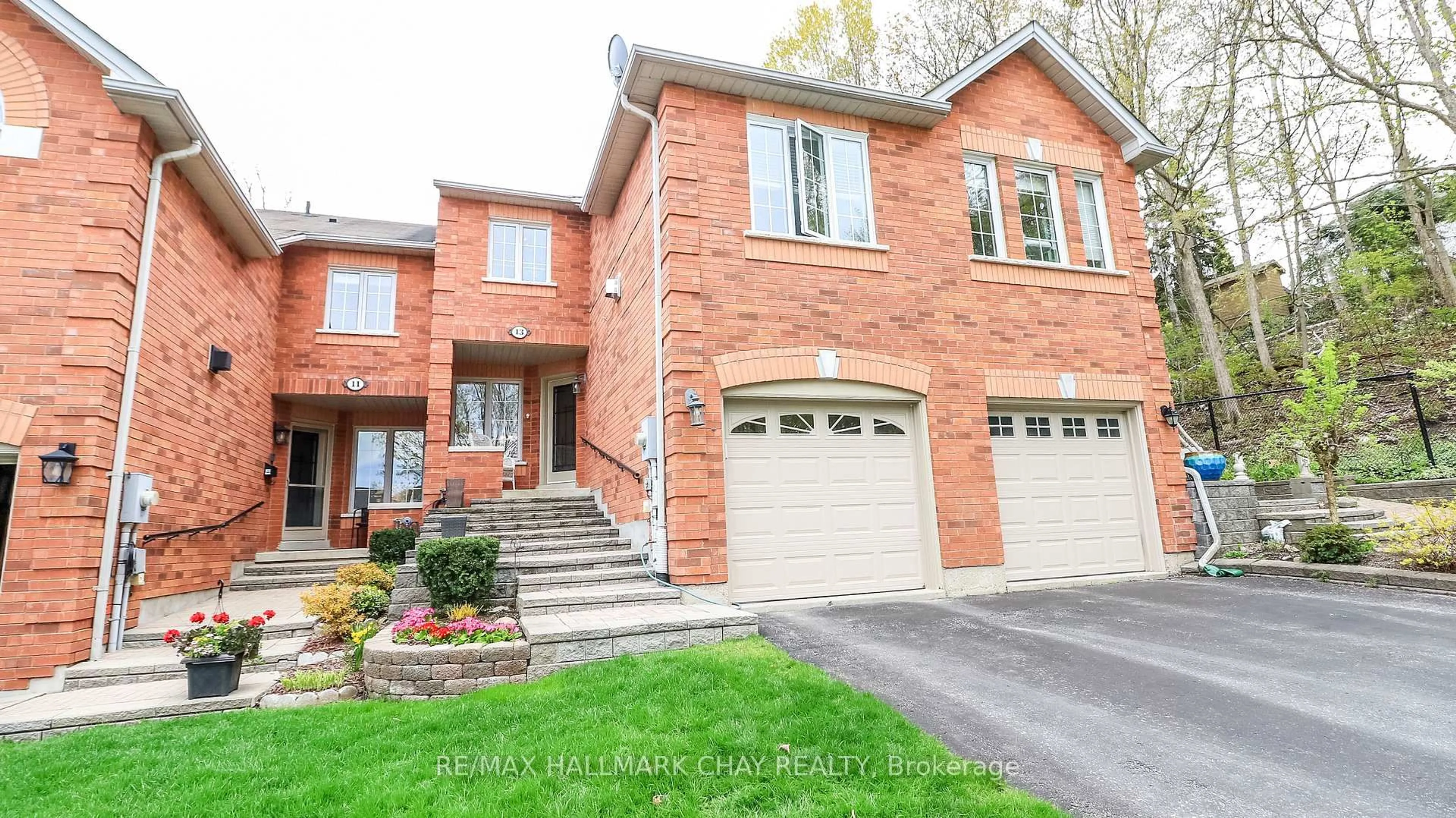 Unknown for 13 Bailey Crt, Barrie Ontario L4N 8N1
