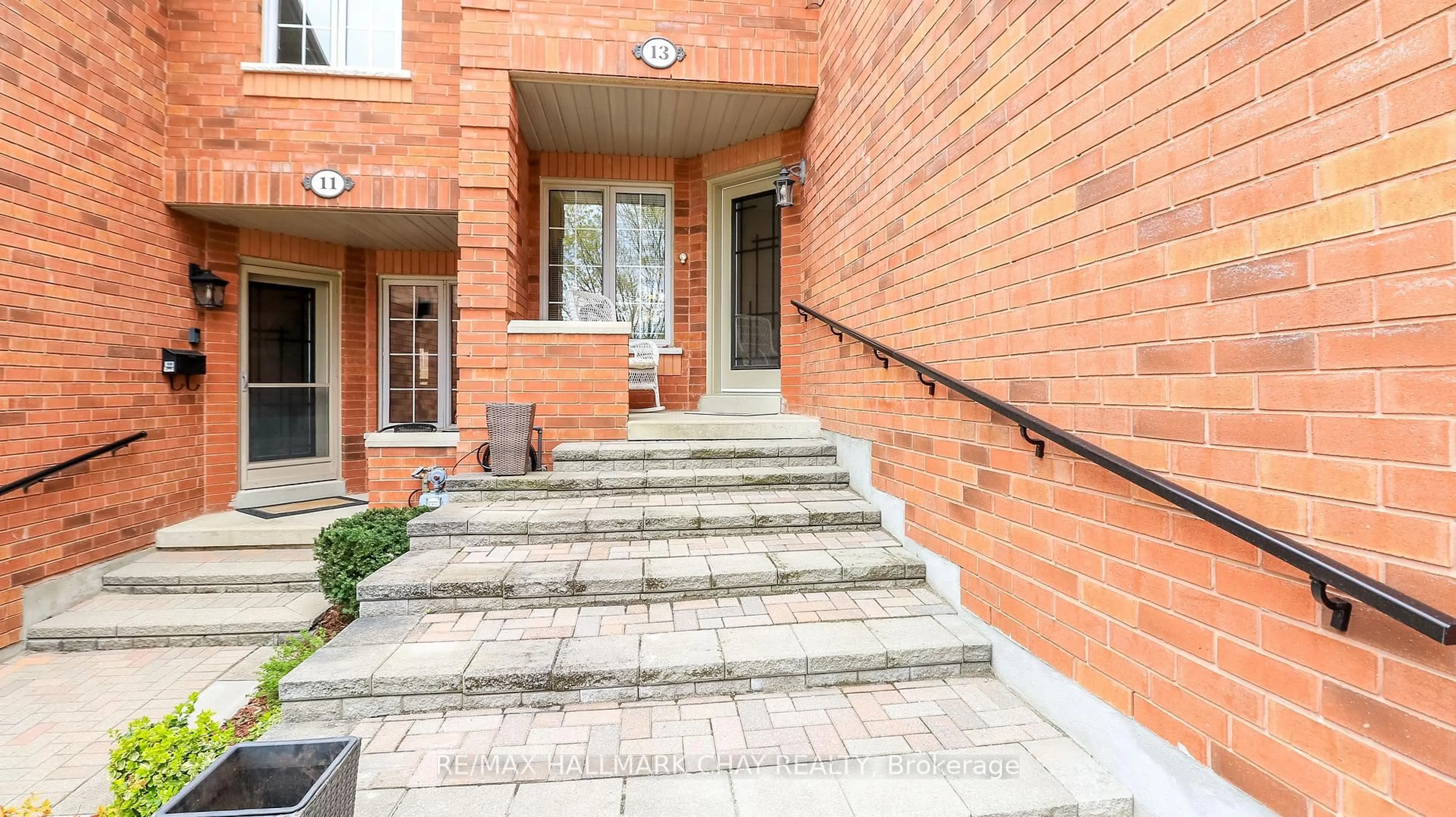 Unknown for 13 Bailey Crt, Barrie Ontario L4N 8N1