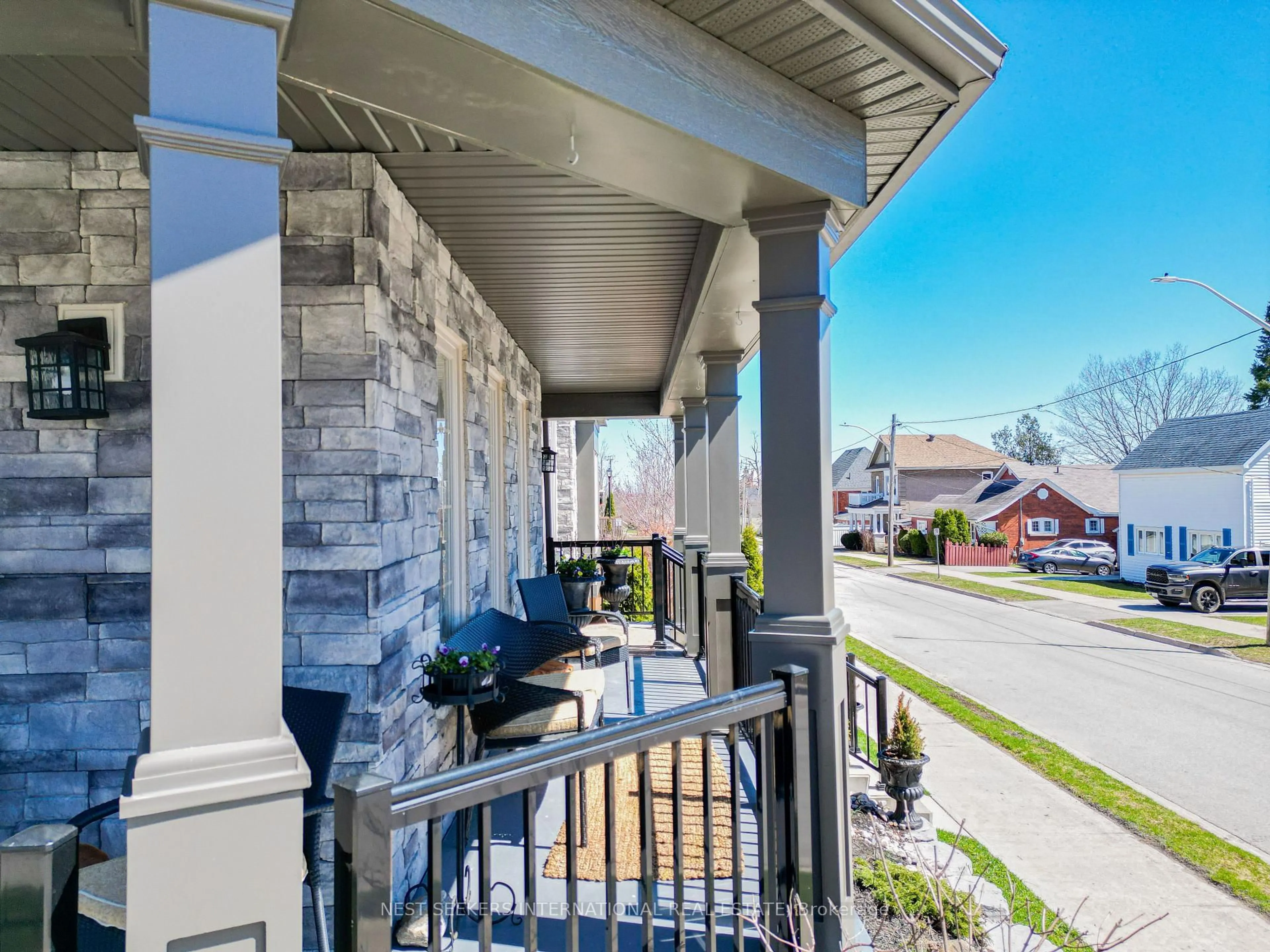 Unknown for 2 Forest Heights Cres, Orillia Ontario L3V 8J6