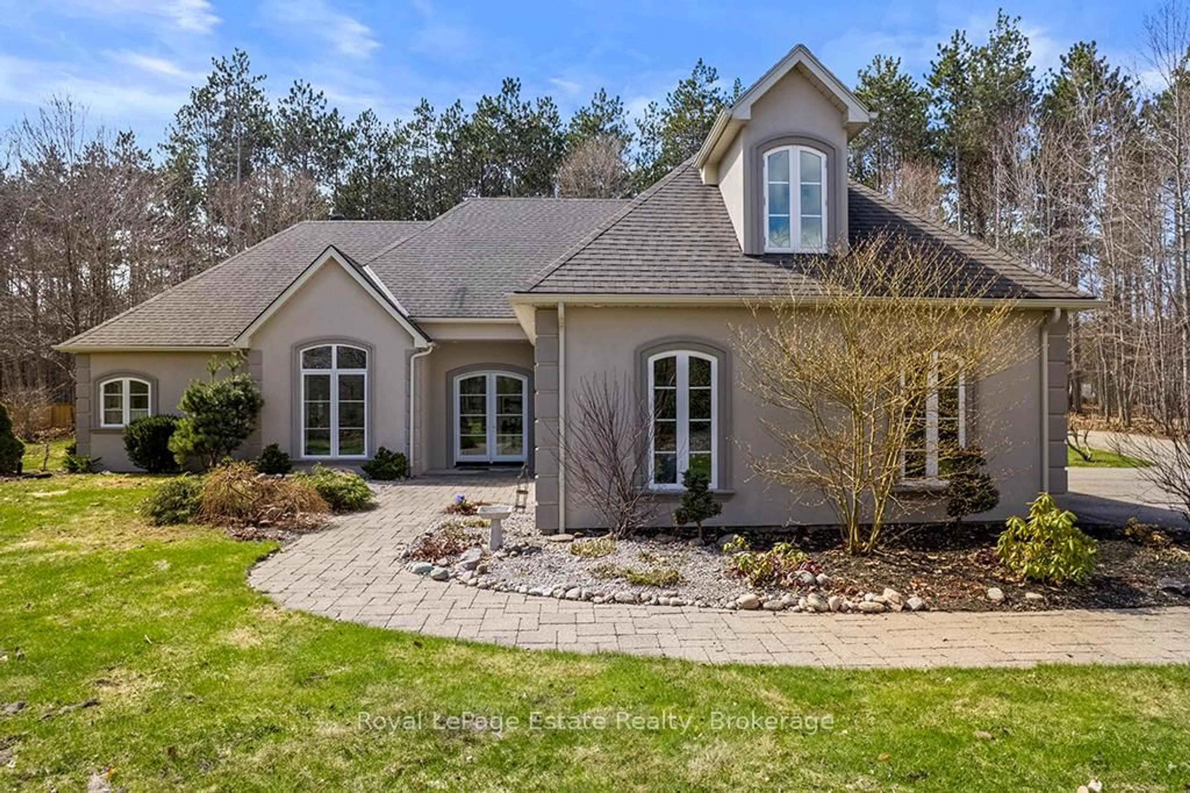 Home with brick exterior material, unknown for 38 Copeland Creek Dr, Tiny Ontario L9M 0M3