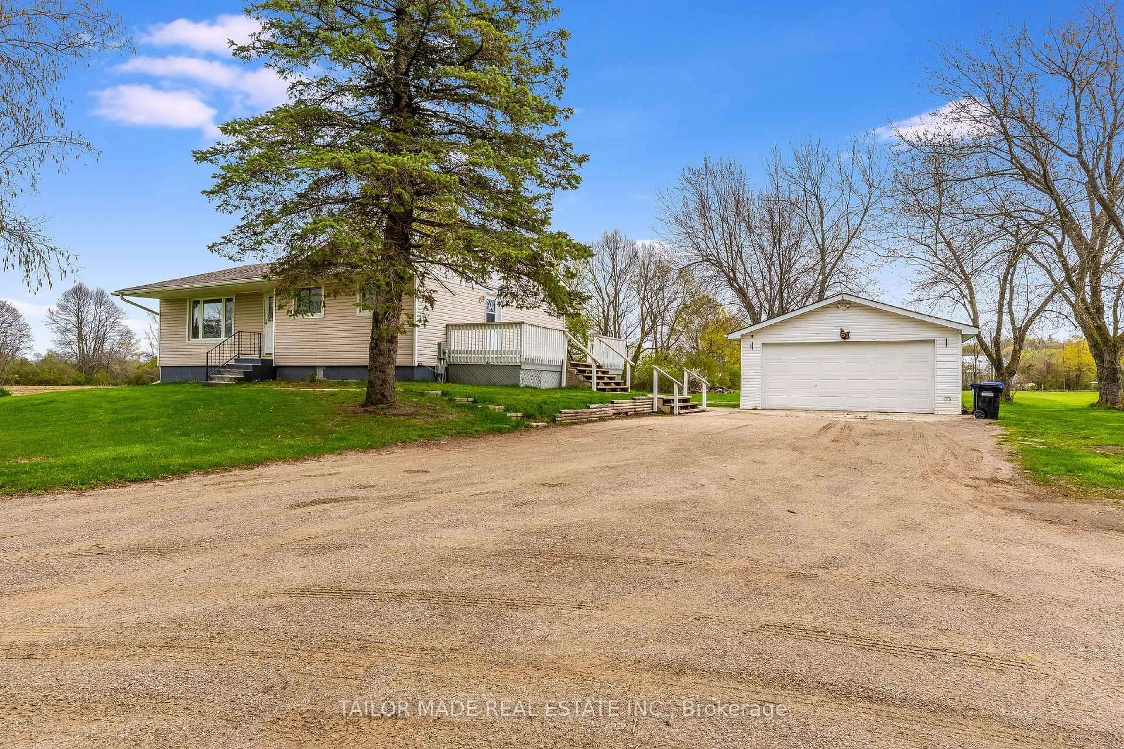 A pic from outside/outdoor area/front of a property/back of a property/a pic from drone, street for 61 George St, Clearview Ontario L0M 1G0