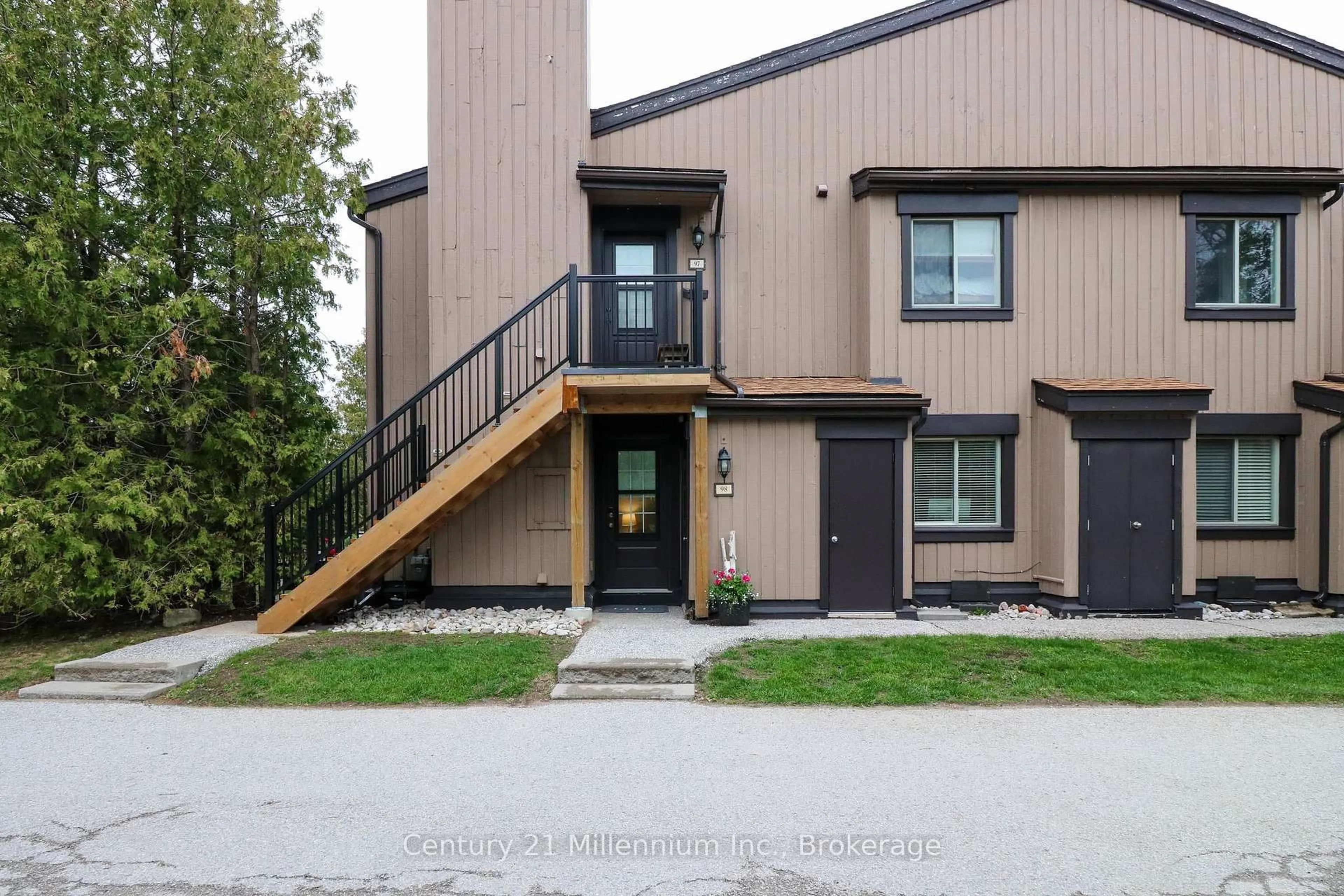 Unknown for 23 Dawson Dr #98, Collingwood Ontario L9Y 5B4