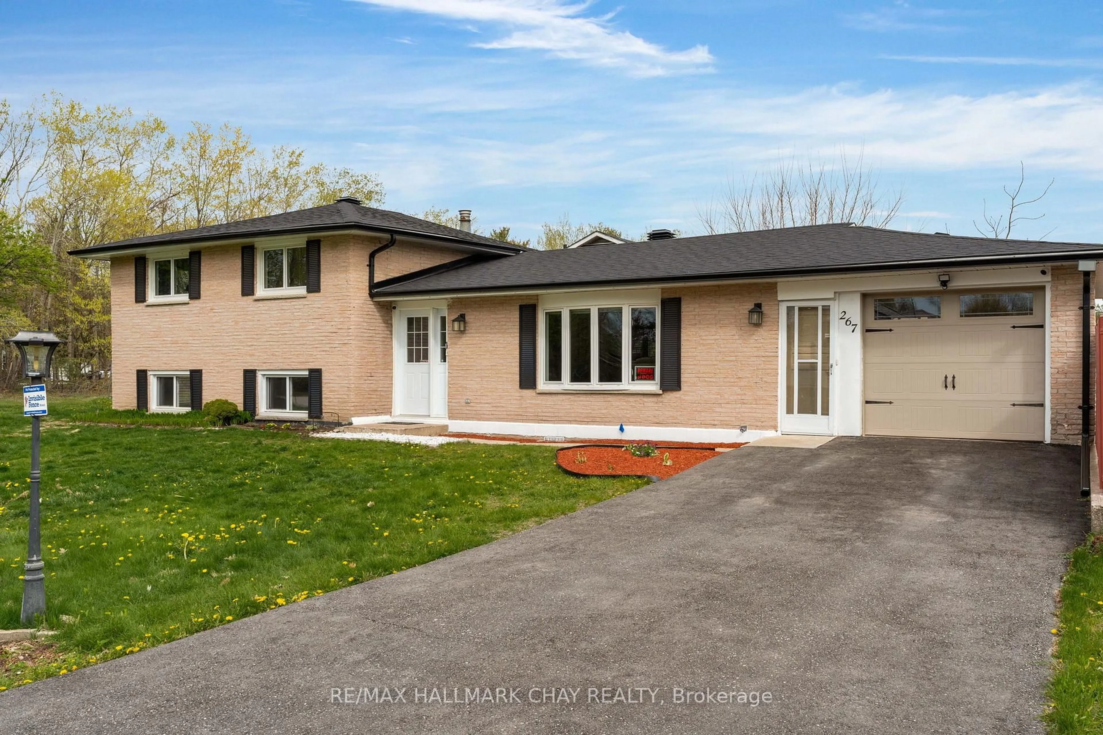 Home with brick exterior material, street for 267 Eliza St, Clearview Ontario L0M 1S0