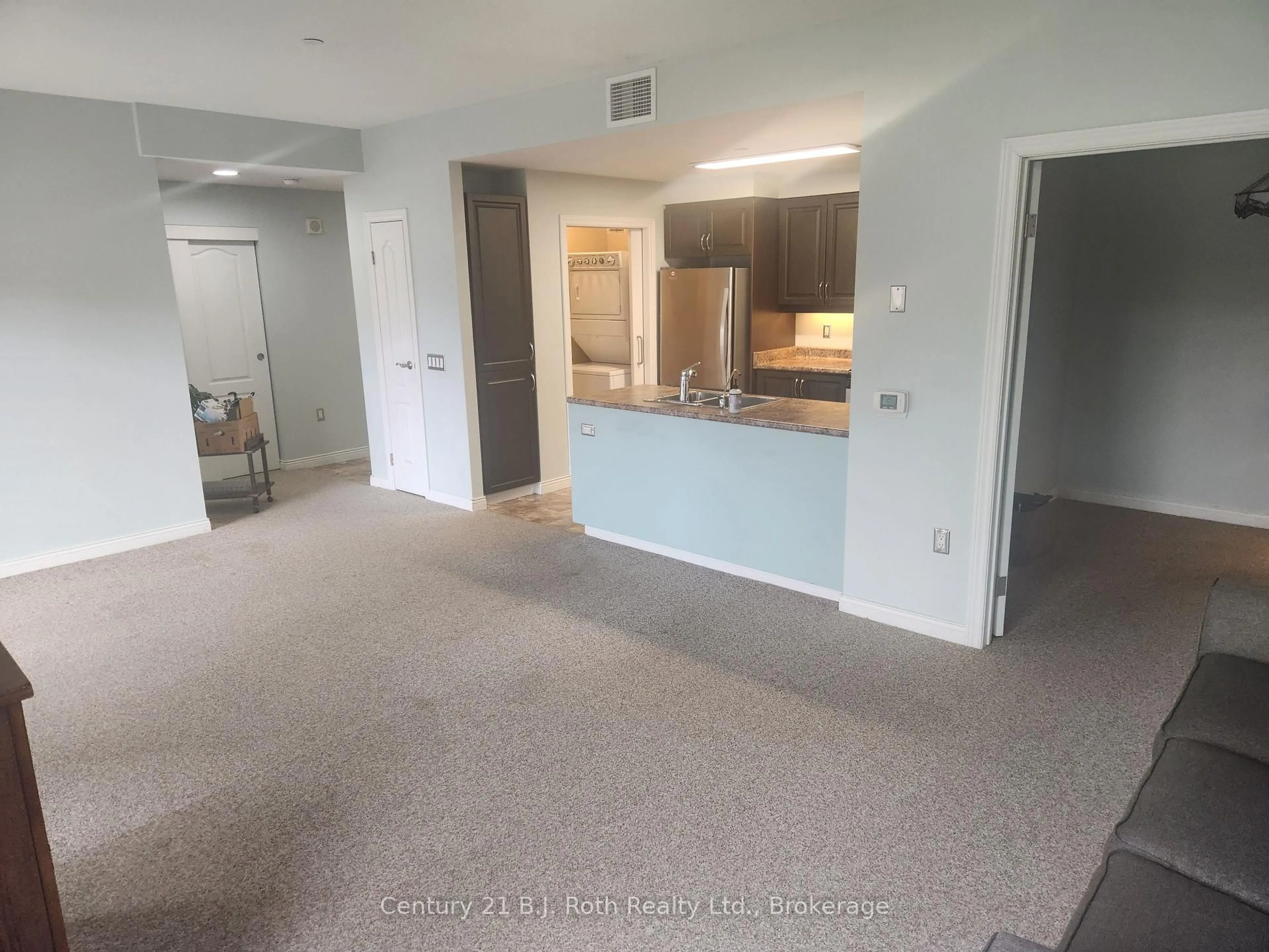 A pic of a room for 101 Thompsons Rd #F103, Penetanguishene Ontario L9M 1K1