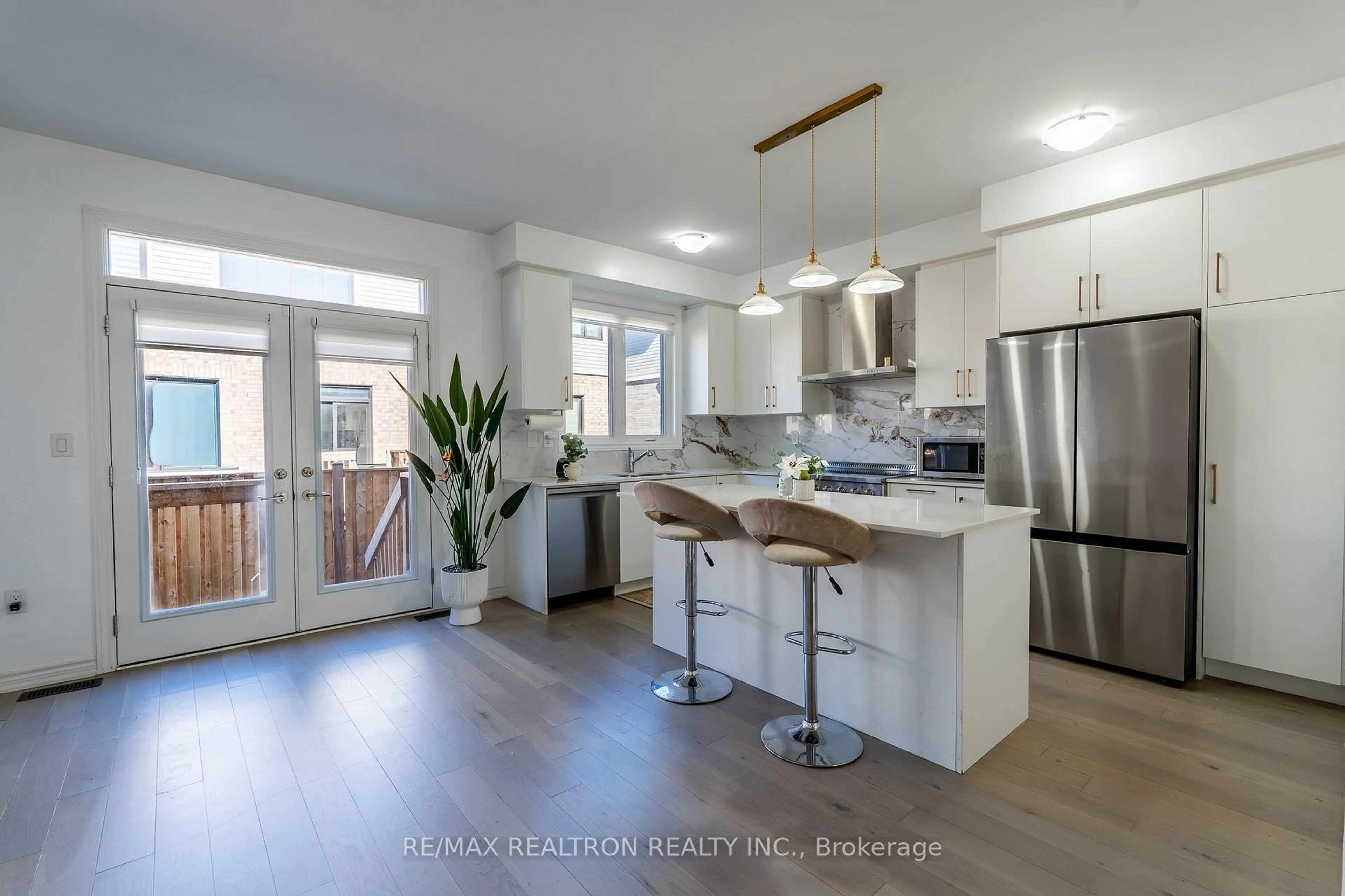 Open concept kitchen, unknown for 59 Gemini Dr, Barrie Ontario L9J 0K5