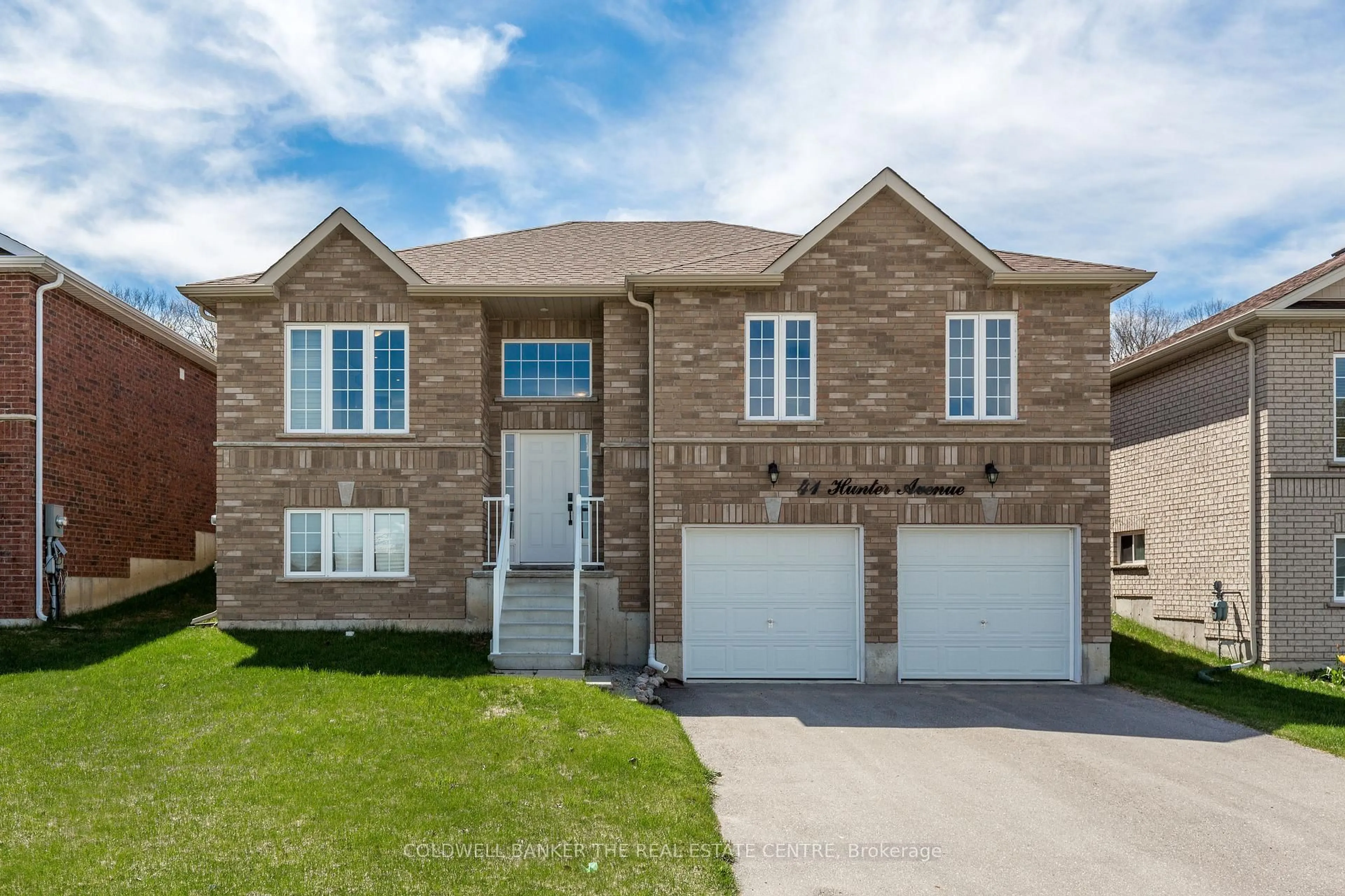 Home with brick exterior material, street for 41 Hunter Ave, Tay Ontario L0K 2A0