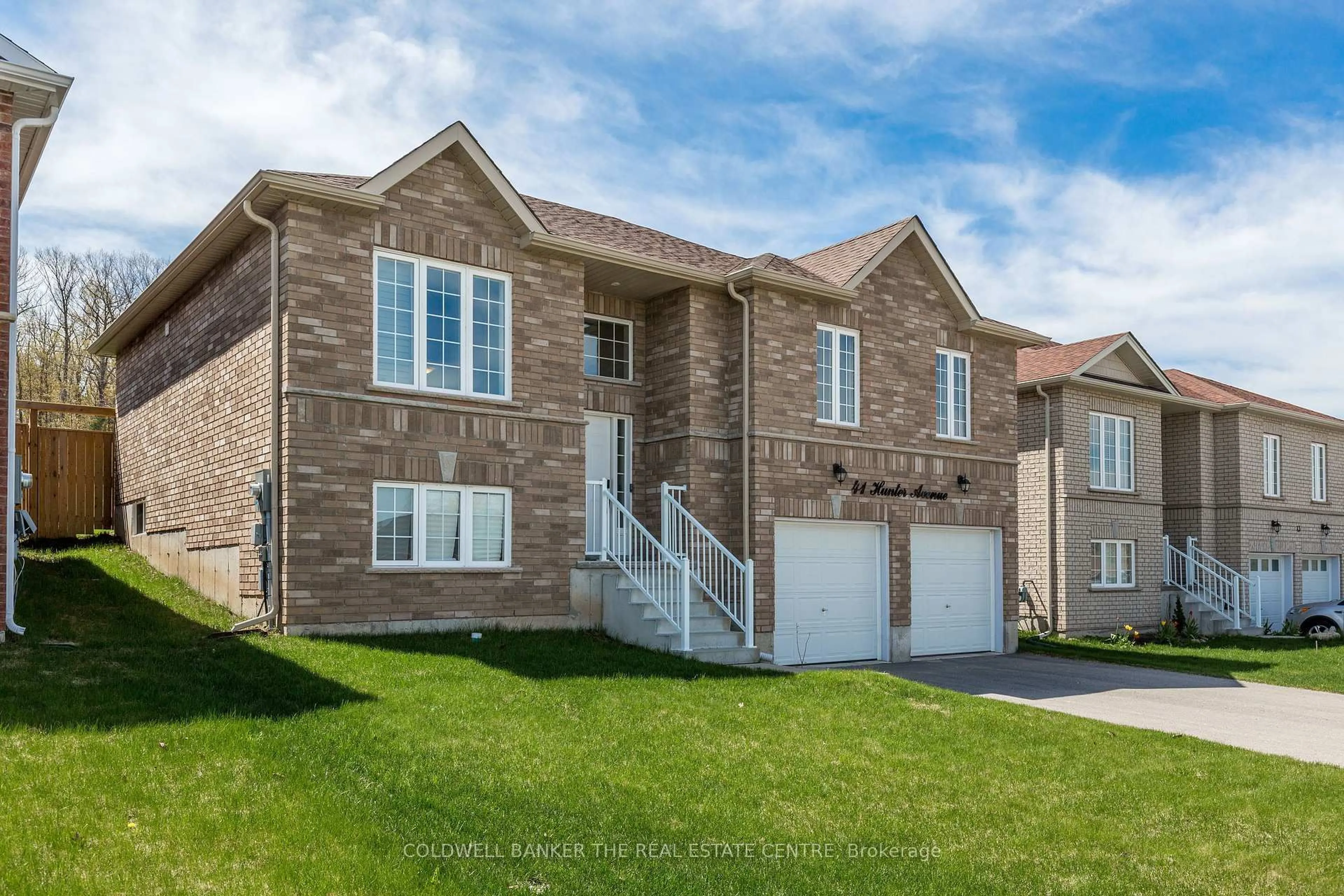 Home with brick exterior material, street for 41 Hunter Ave, Tay Ontario L0K 2A0