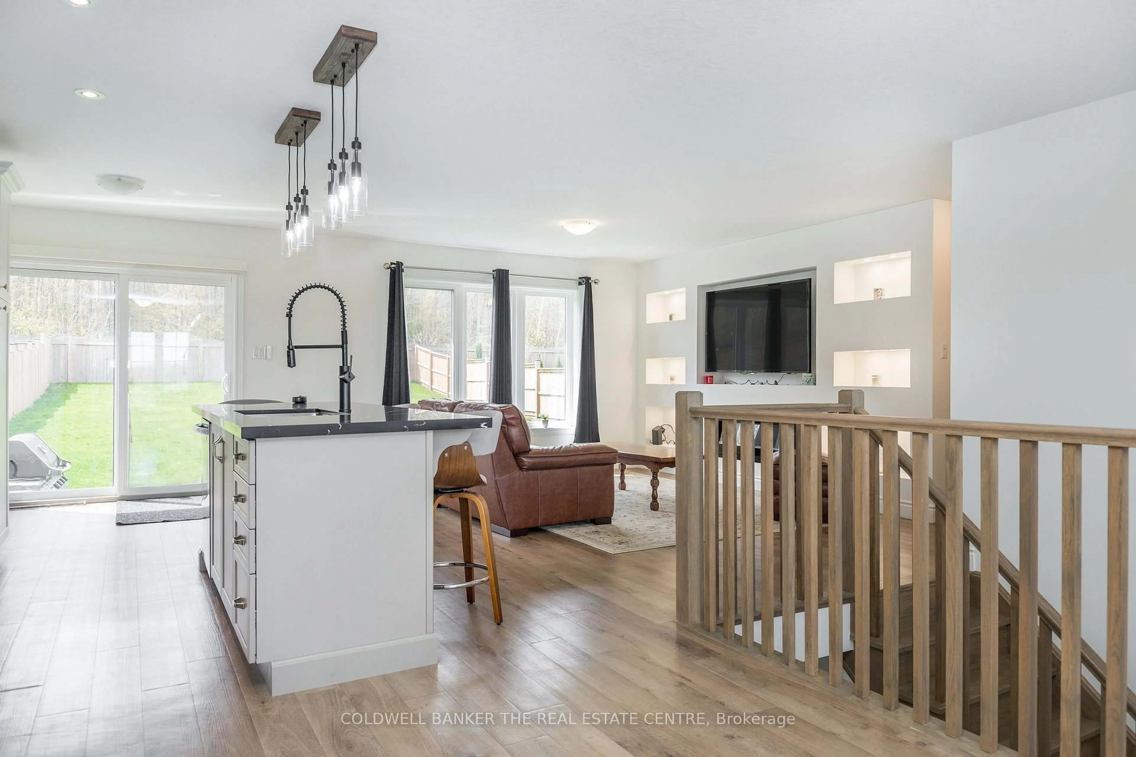 Open concept kitchen, unknown for 41 Hunter Ave, Tay Ontario L0K 2A0