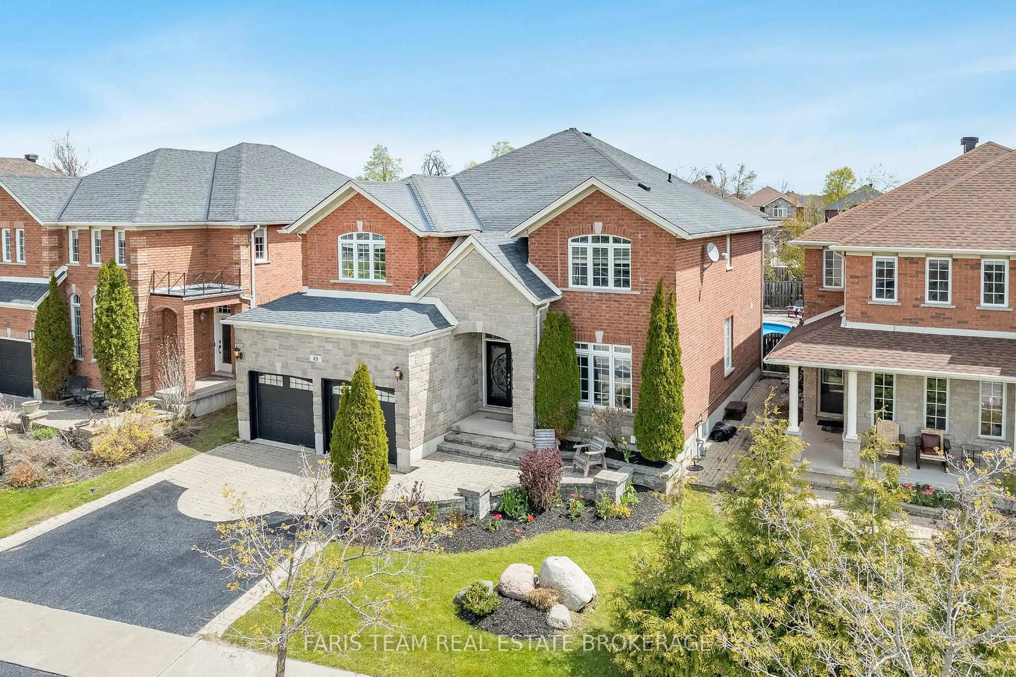 Home with brick exterior material, street for 49 Prince William Way, Barrie Ontario L4N 0Y9