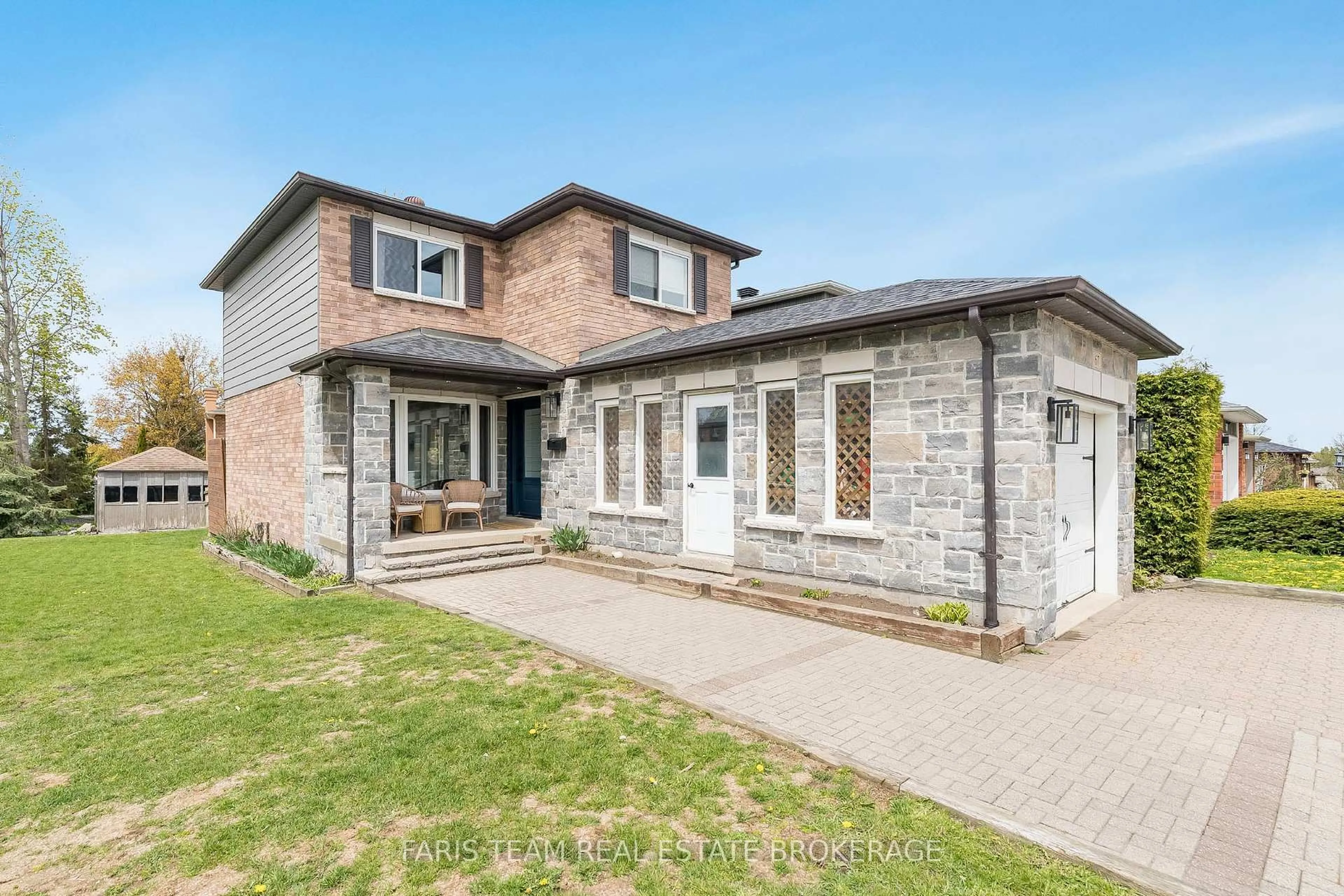Home with brick exterior material, street for 67 Trillium Cres, Barrie Ontario L4N 6H6