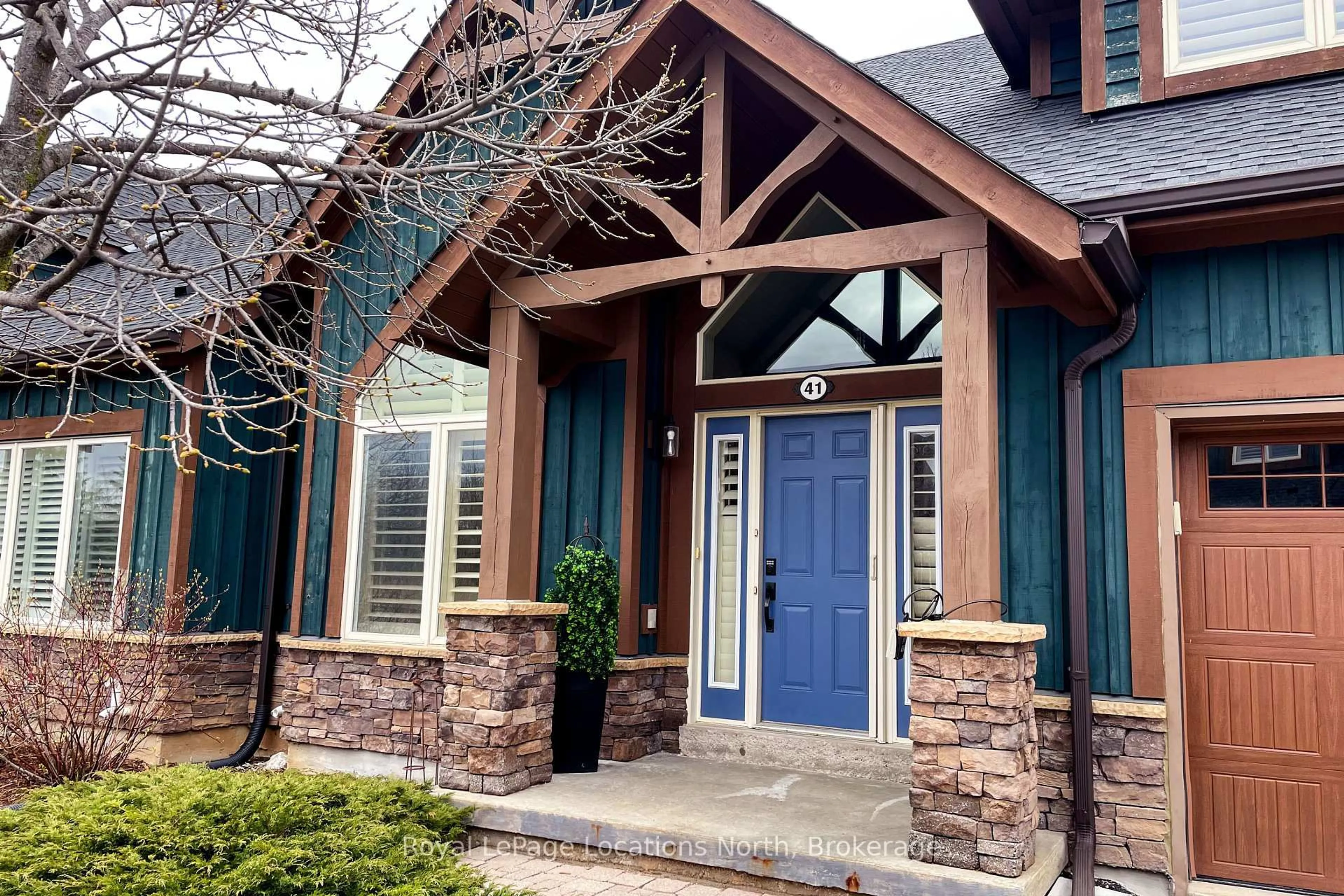 Indoor entryway for 41 Sierra Tr, Collingwood Ontario L9Y 0J5