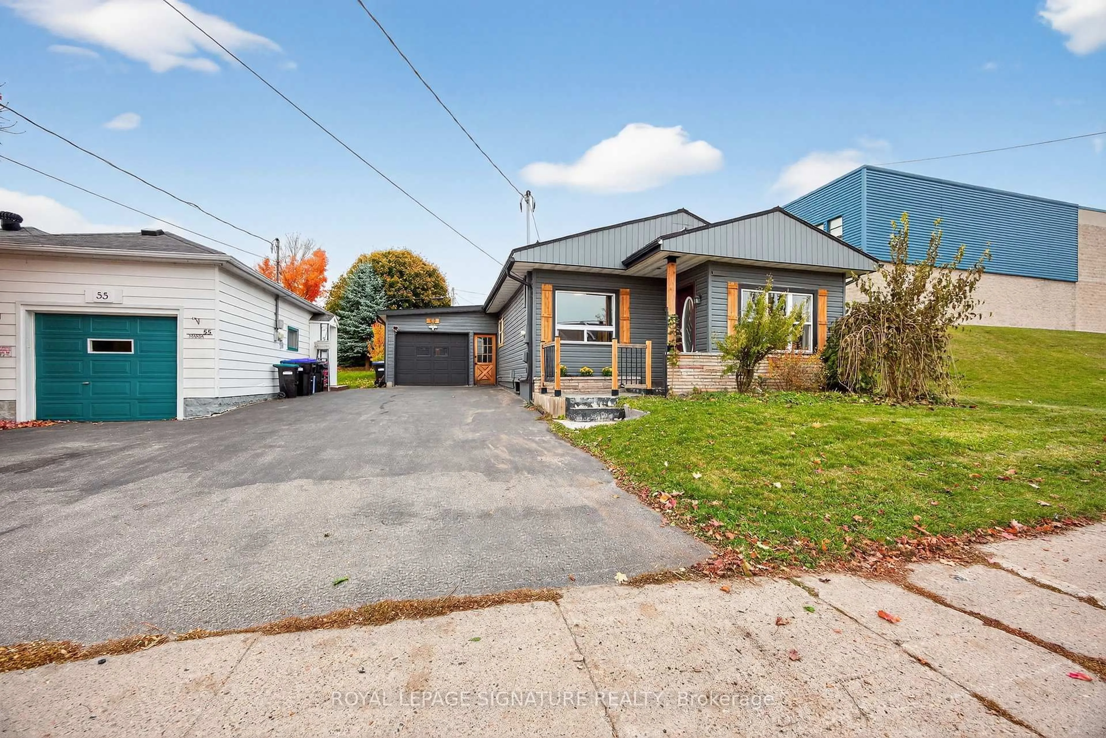 A pic from outside/outdoor area/front of a property/back of a property/a pic from drone, street for 57 Maria St, Penetanguishene Ontario L9M 1L3