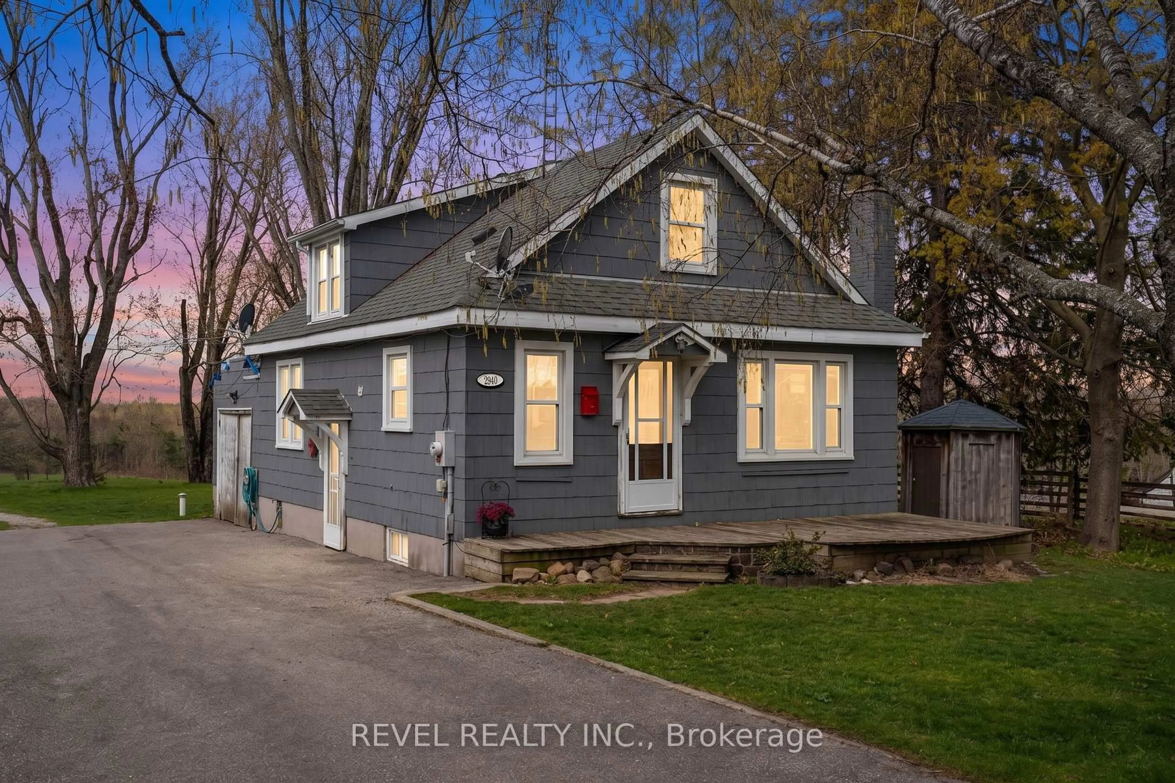 Home with vinyl exterior material, street for 2940 Old Second Rd, Springwater Ontario L9X 1P6