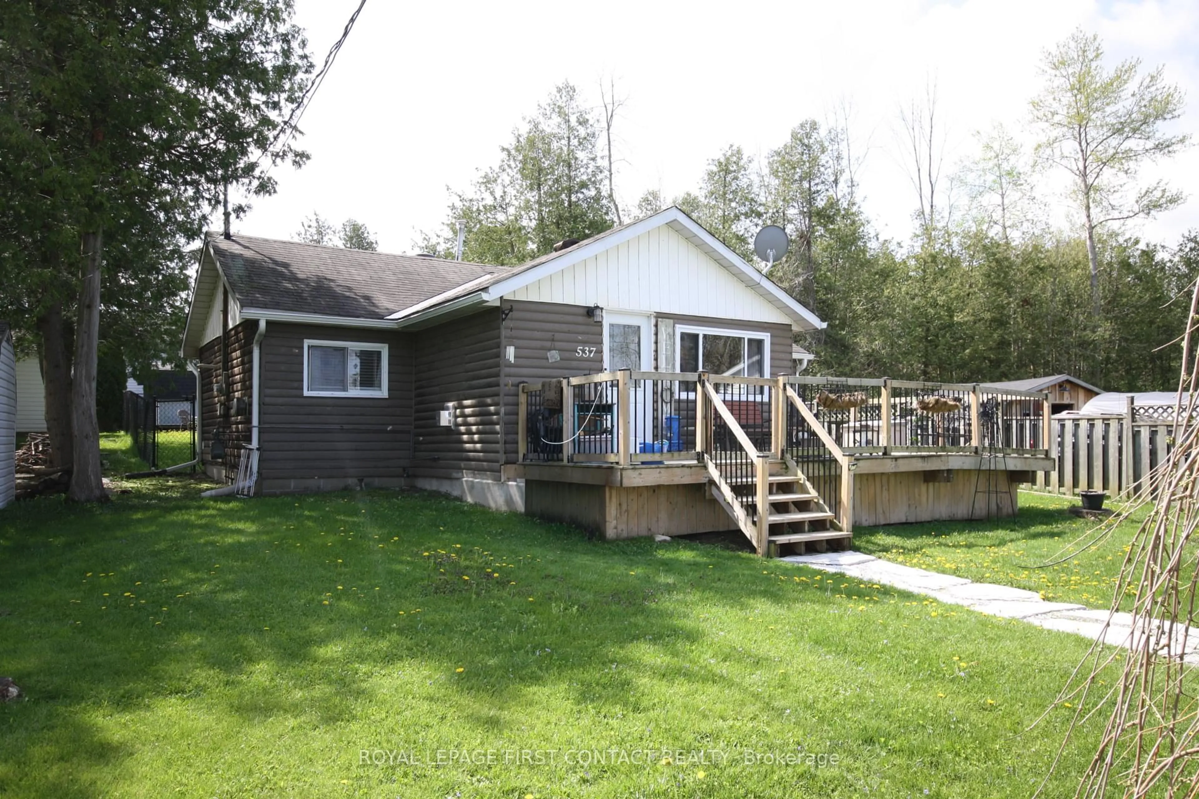 Patio, unknown for 537 O'leary Lane, Tay Ontario L0K 2A0