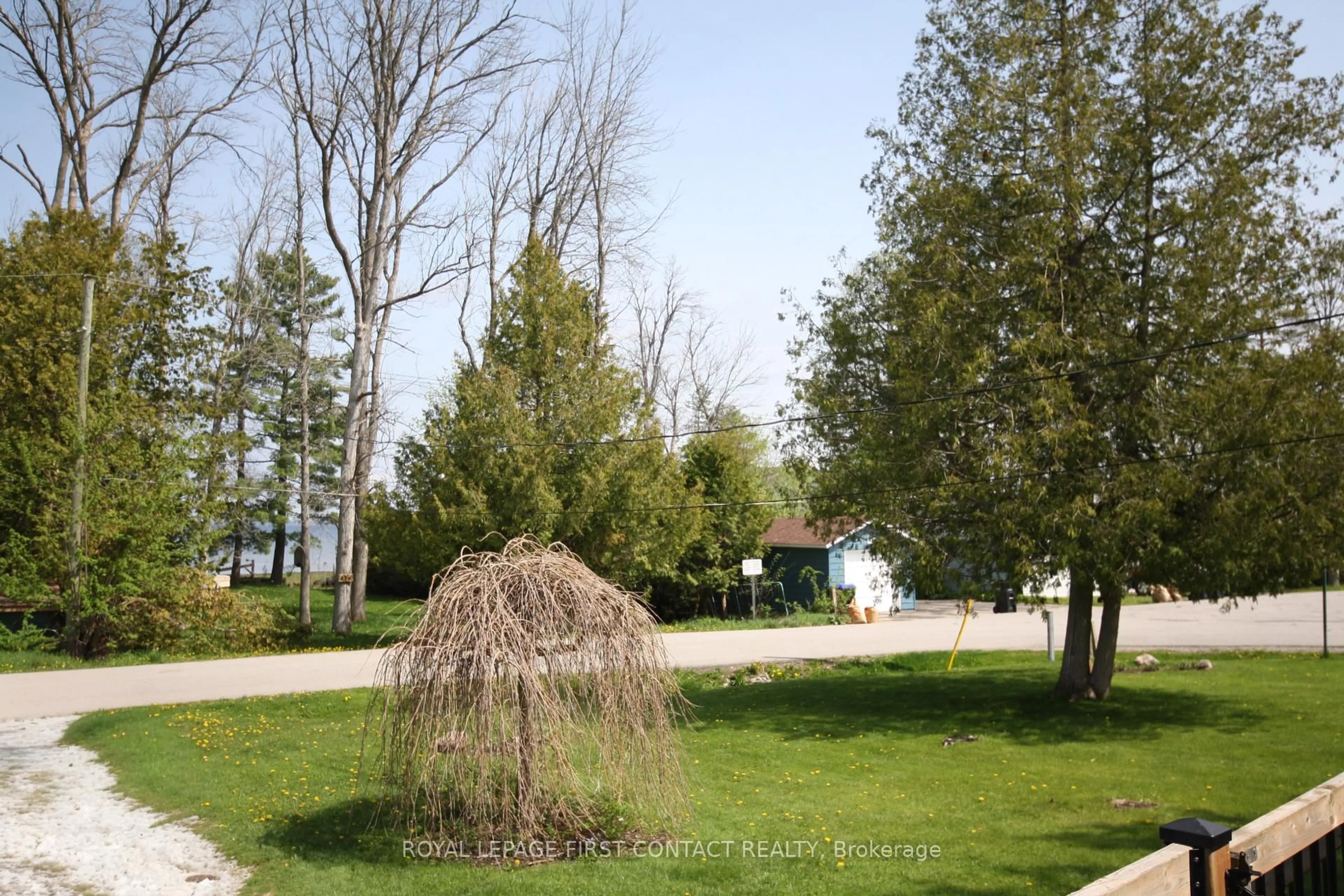 Patio, unknown for 537 O'leary Lane, Tay Ontario L0K 2A0