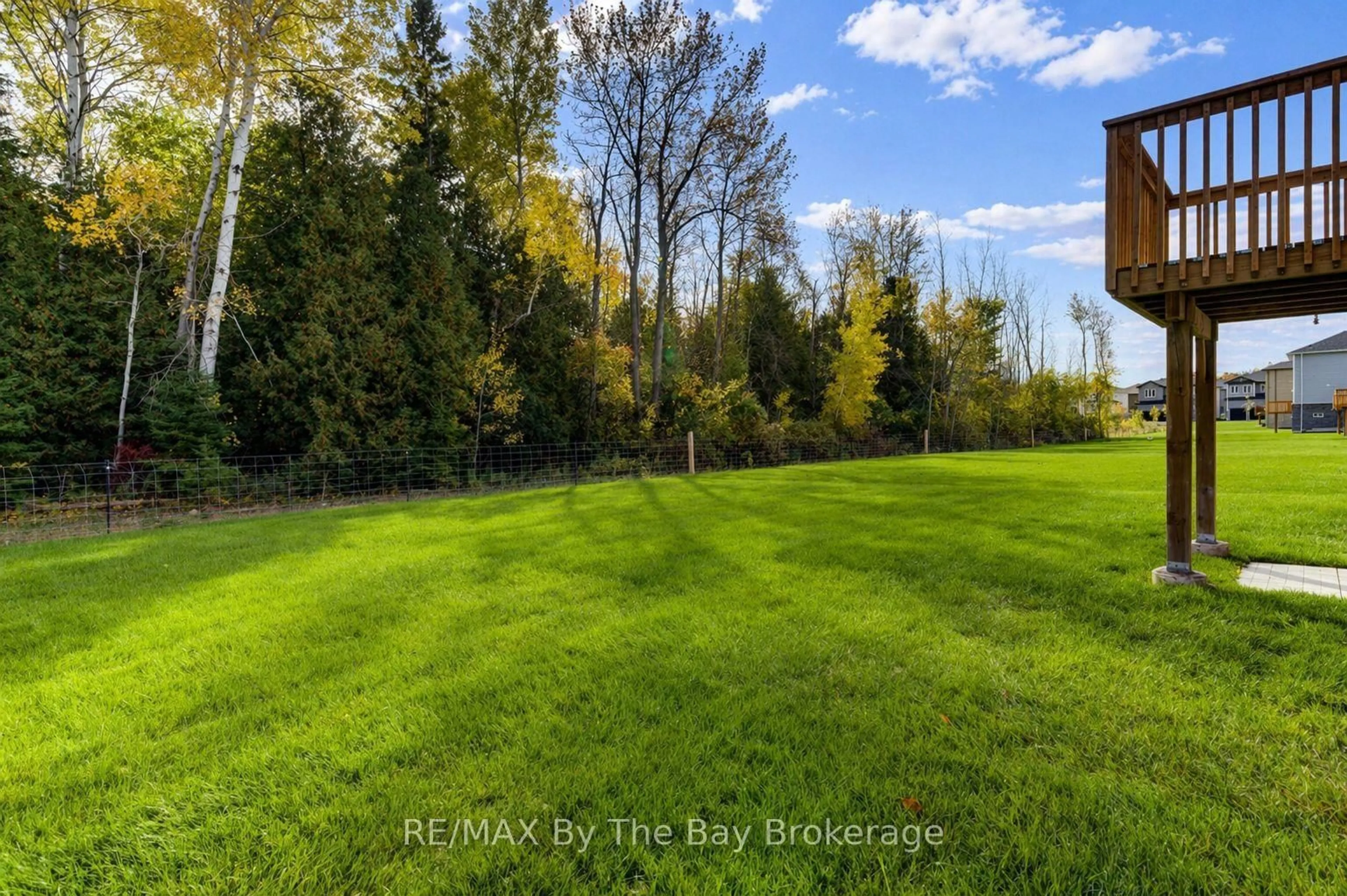 A pic from outside/outdoor area/front of a property/back of a property/a pic from drone, forest/trees view for 5 Misty Ridge Rd, Wasaga Beach Ontario L9Z 0R8