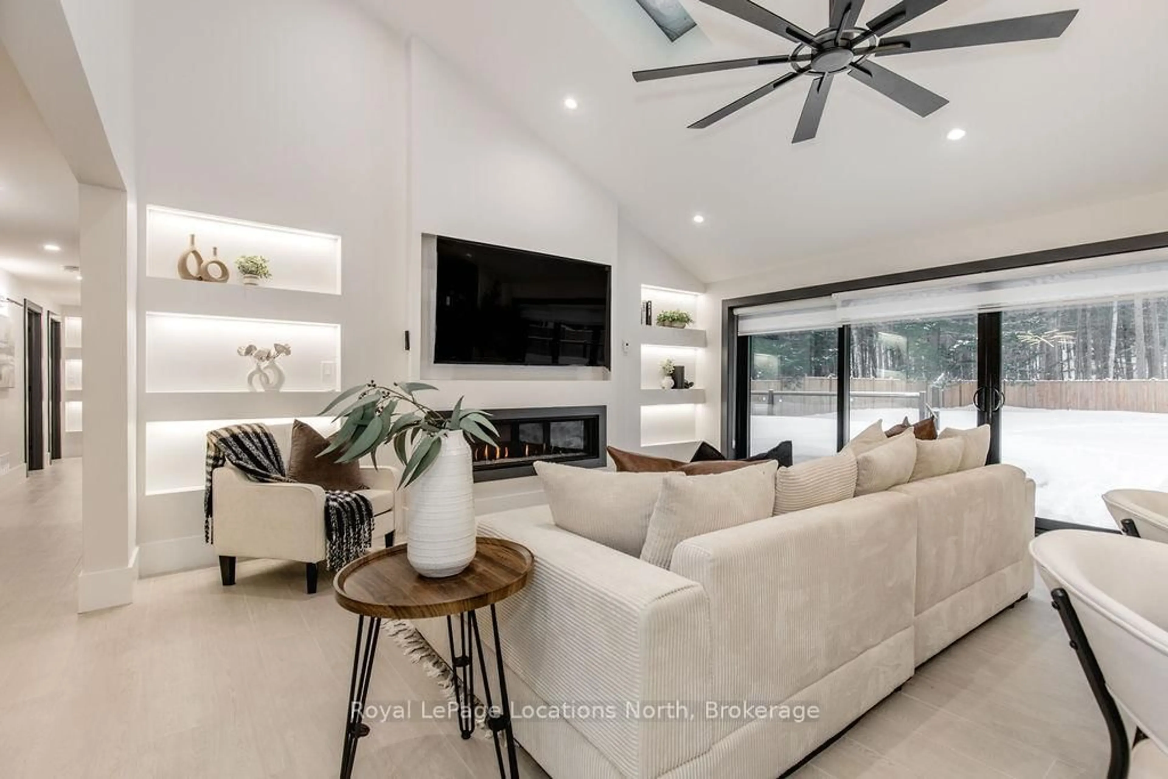 Living room with furniture, ceramic/tile floor for 478 Golf Course Rd, Wasaga Beach Ontario L9Z 1S5