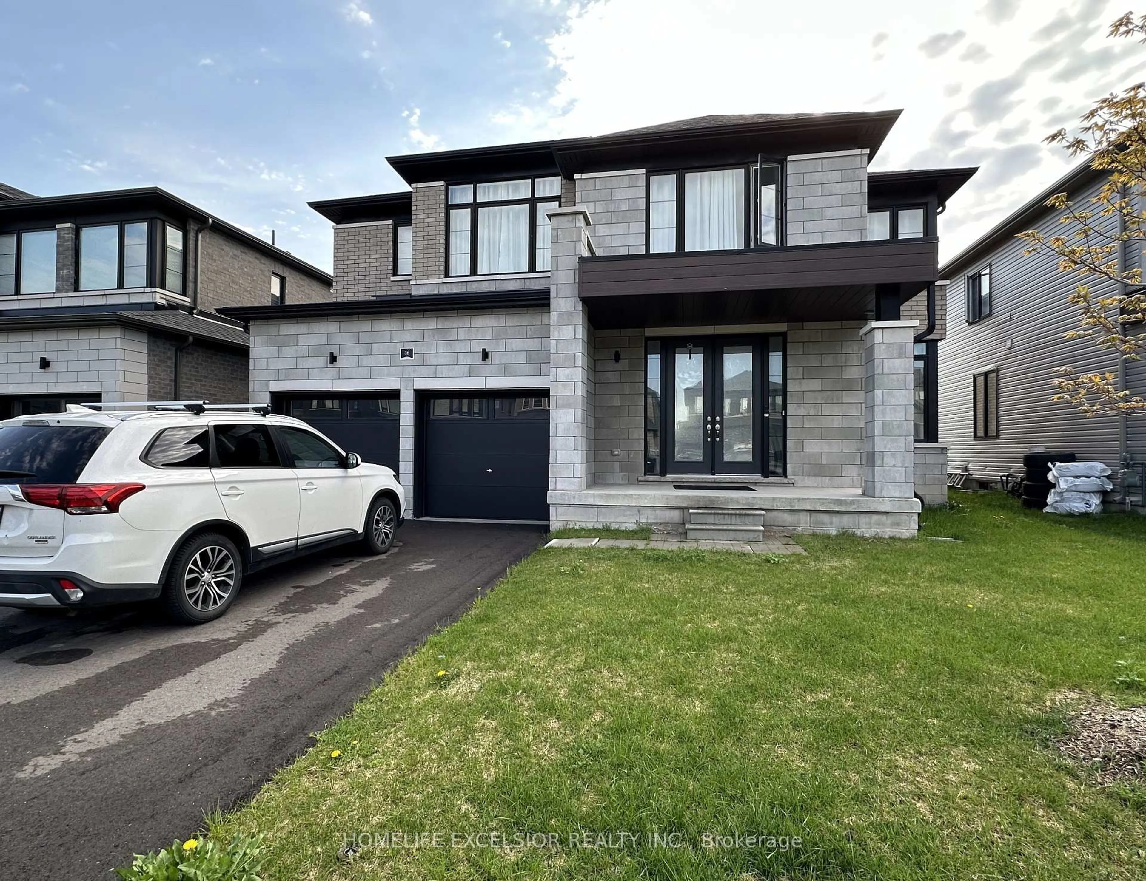 Home with brick exterior material, street for 16 Rosanne Circ, Wasaga Beach Ontario L9Z 0L4