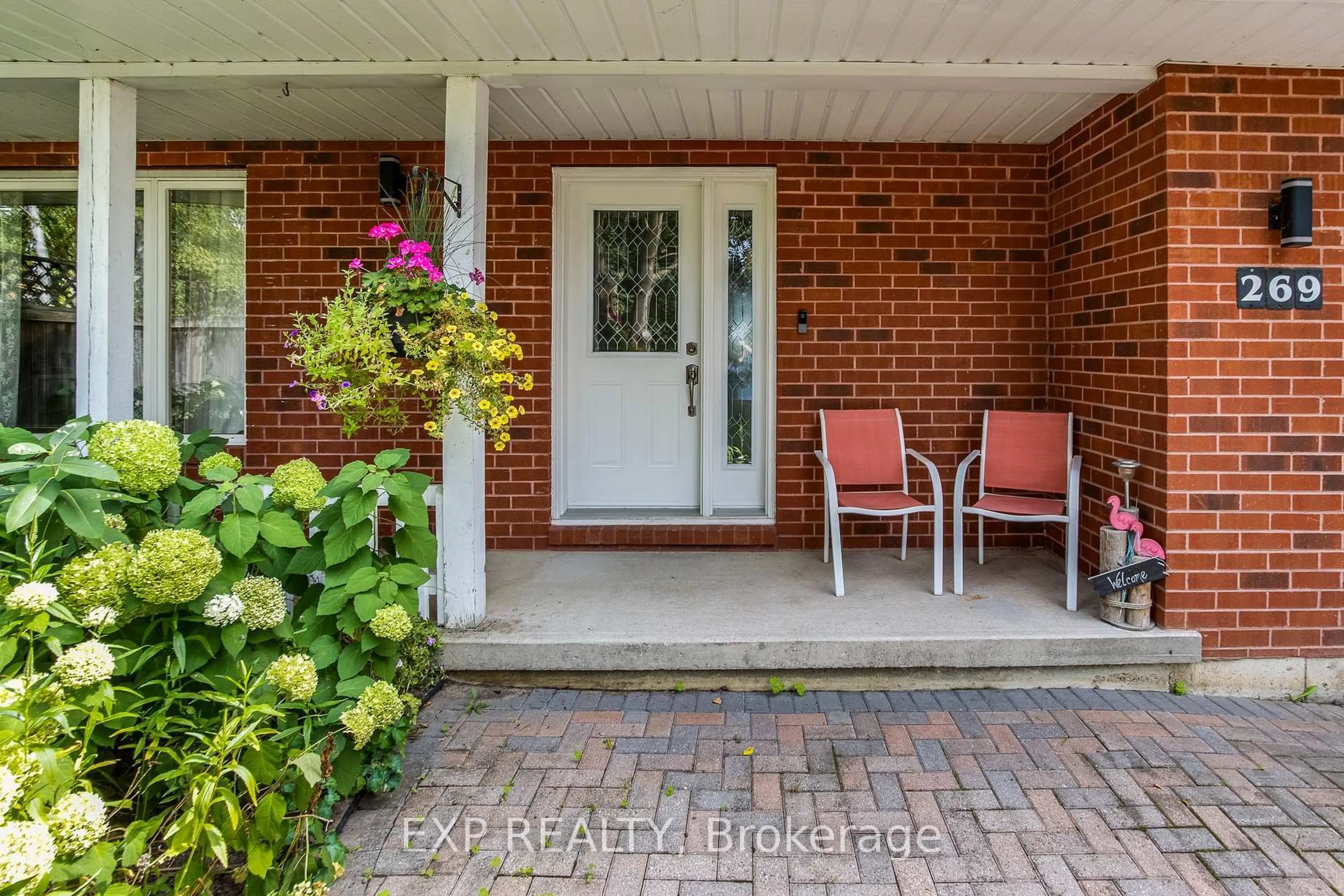 Indoor entryway for 269 Cedarmere Rd, Orillia Ontario L3V 7H1