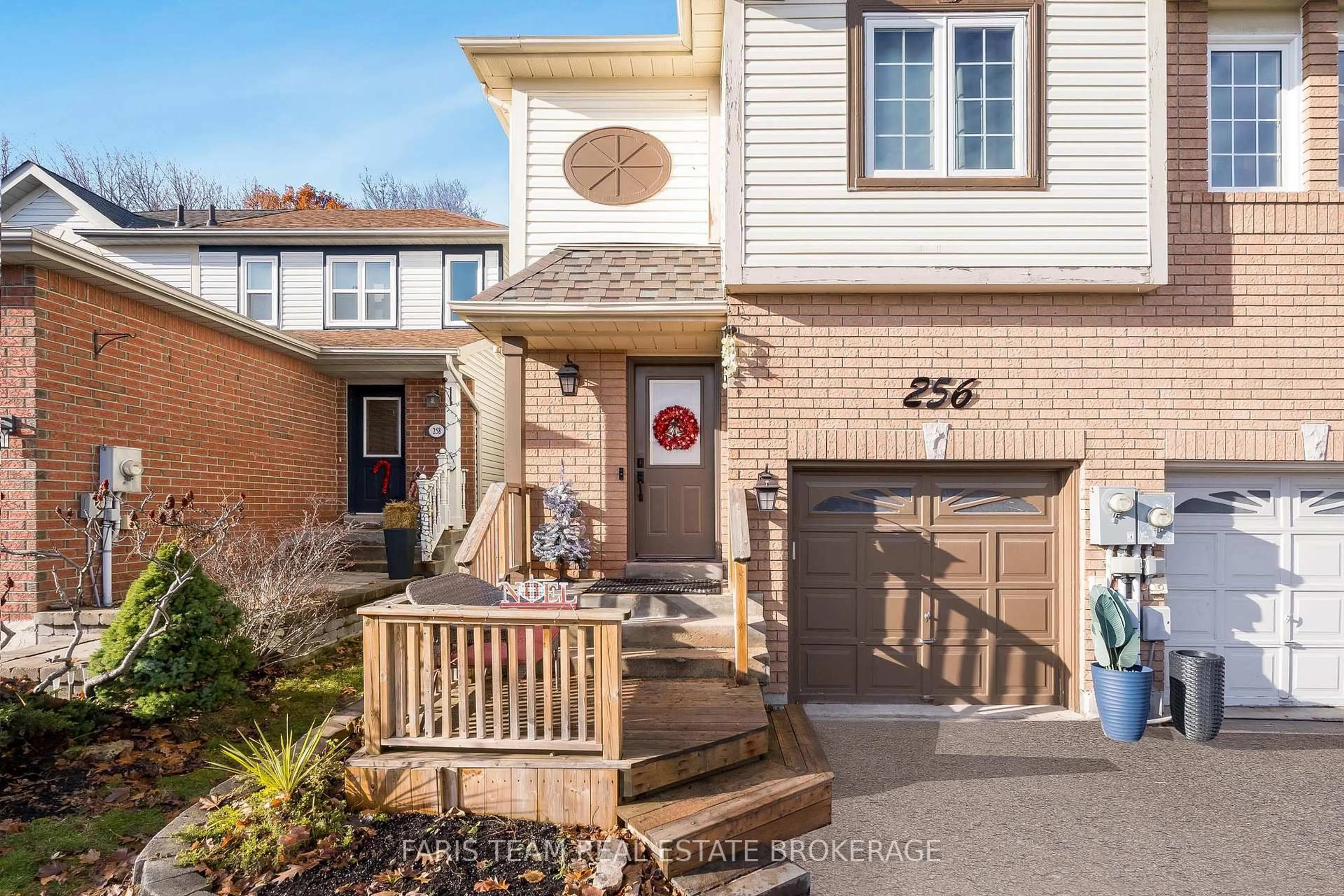 Home with brick exterior material, street for 256 Ferndale Dr, Barrie Ontario L4N 8J9