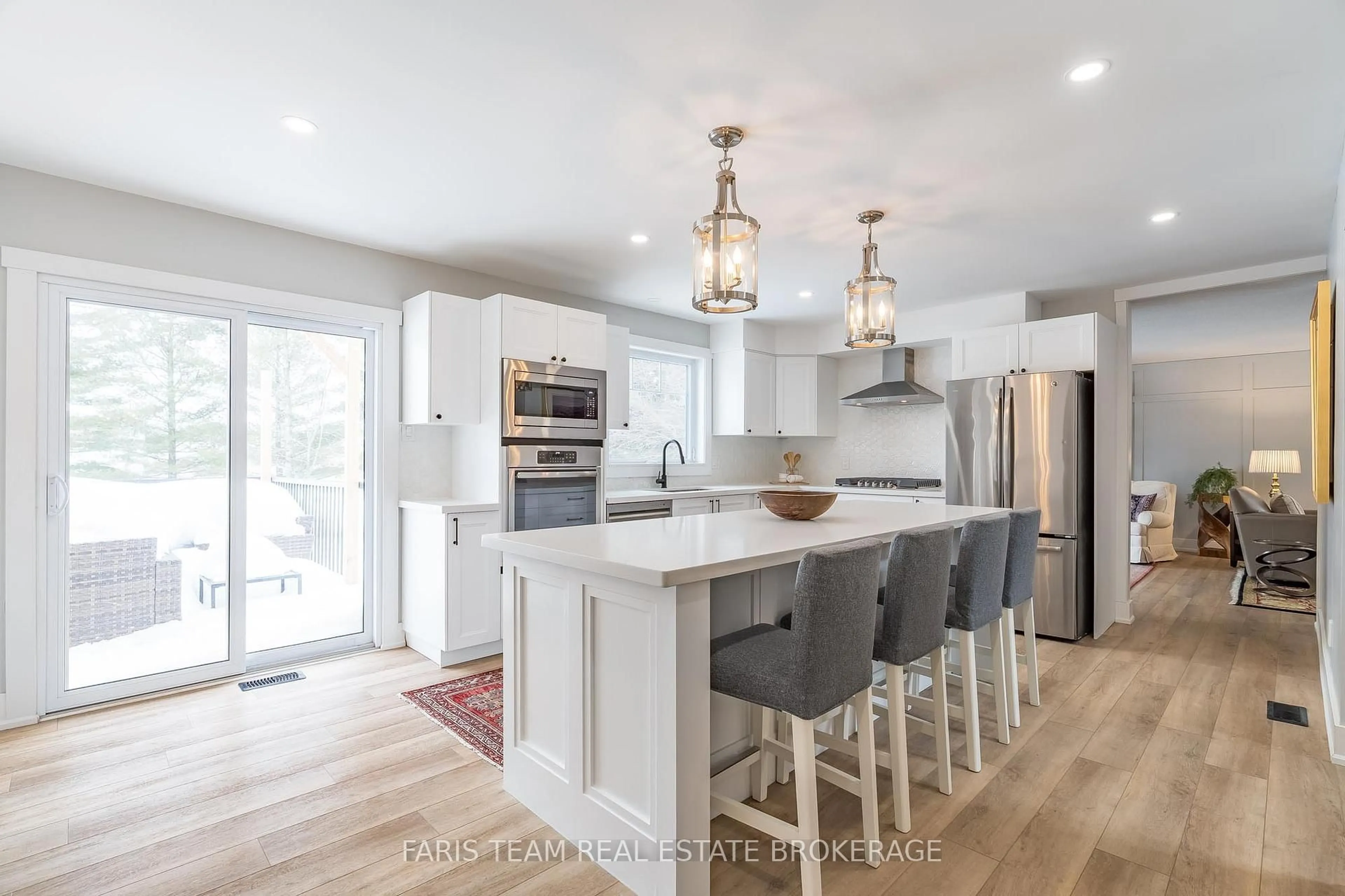 Open concept kitchen, unknown for 3 Matthew Crt, Wasaga Beach Ontario L9Z 1J5