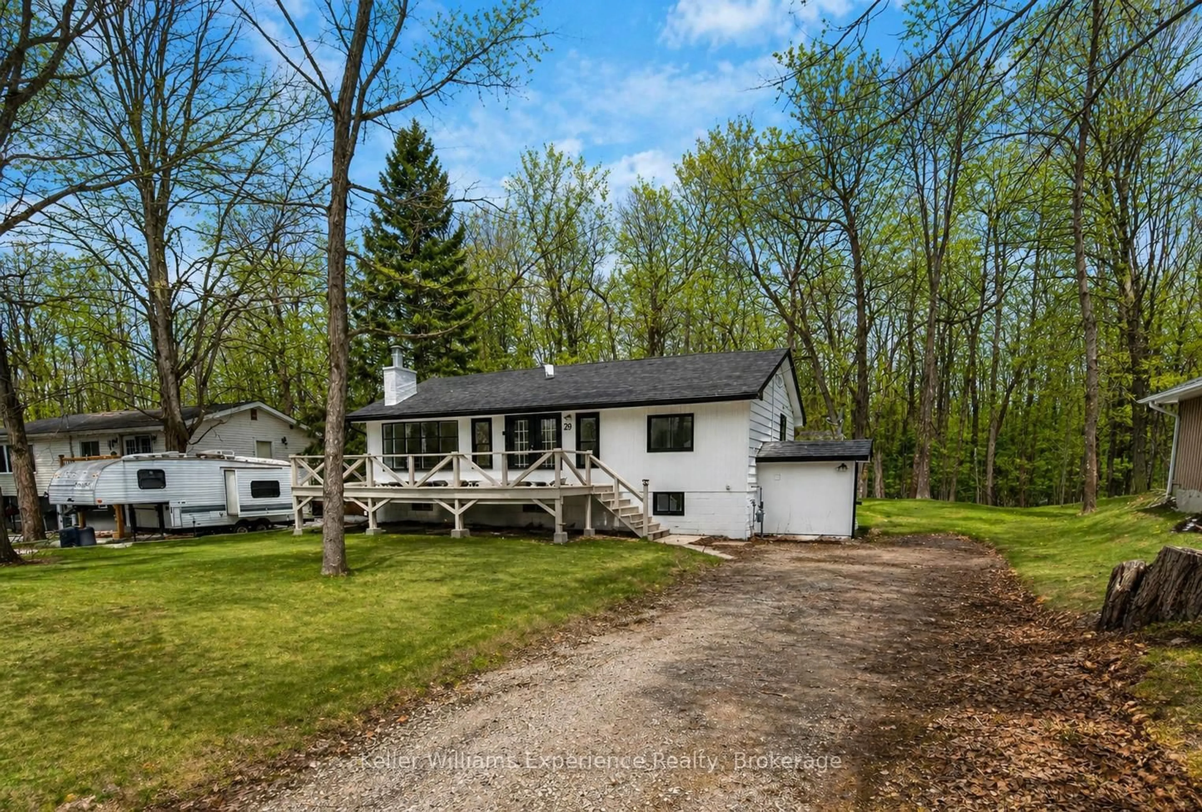 Unknown for 29 Nida Dr, Tiny Ontario L9M 0B3