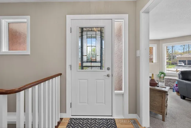 100 Peel St, Penetanguishene 4