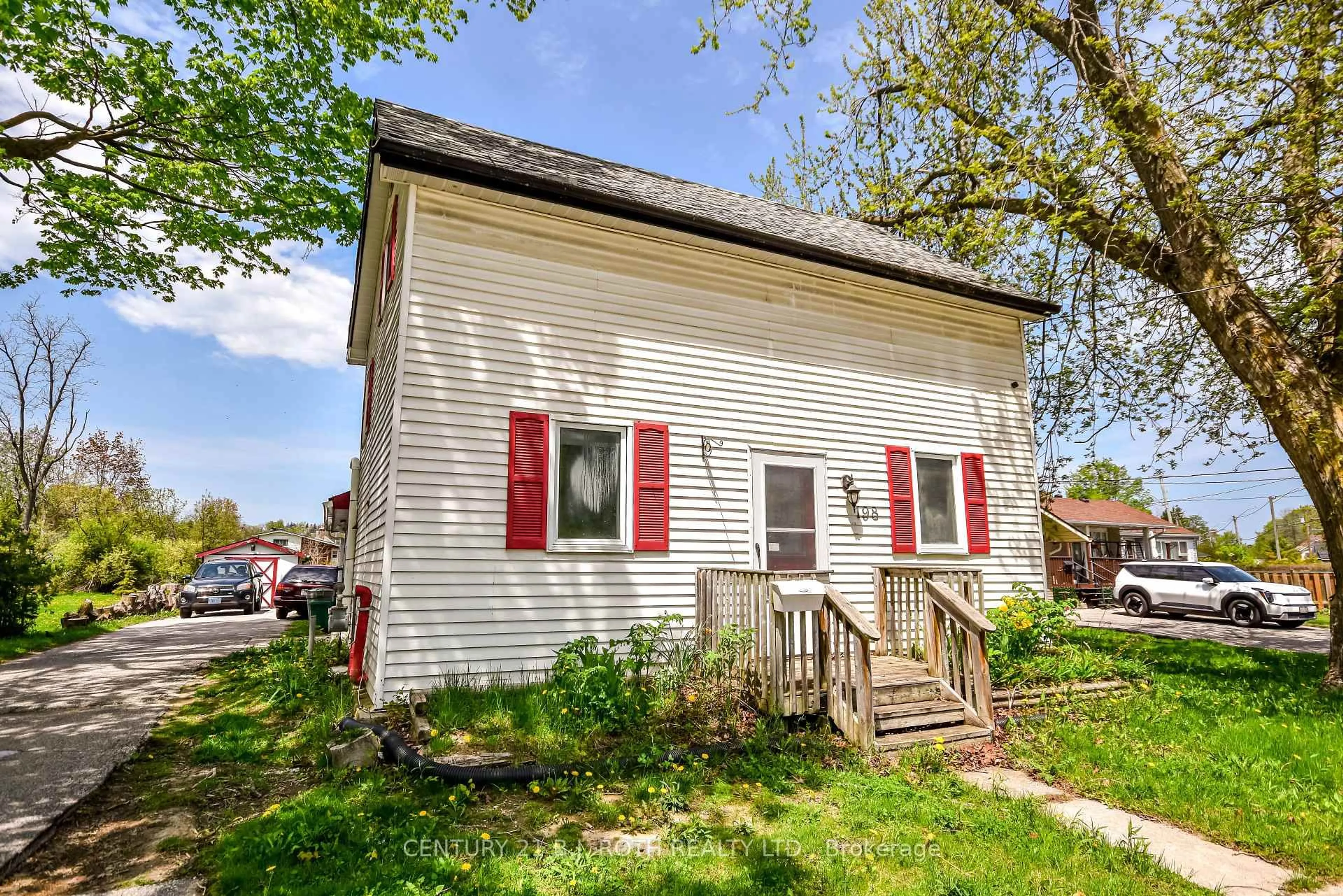 Unknown for 198 Barrie Rd, Orillia Ontario L3V 2R3
