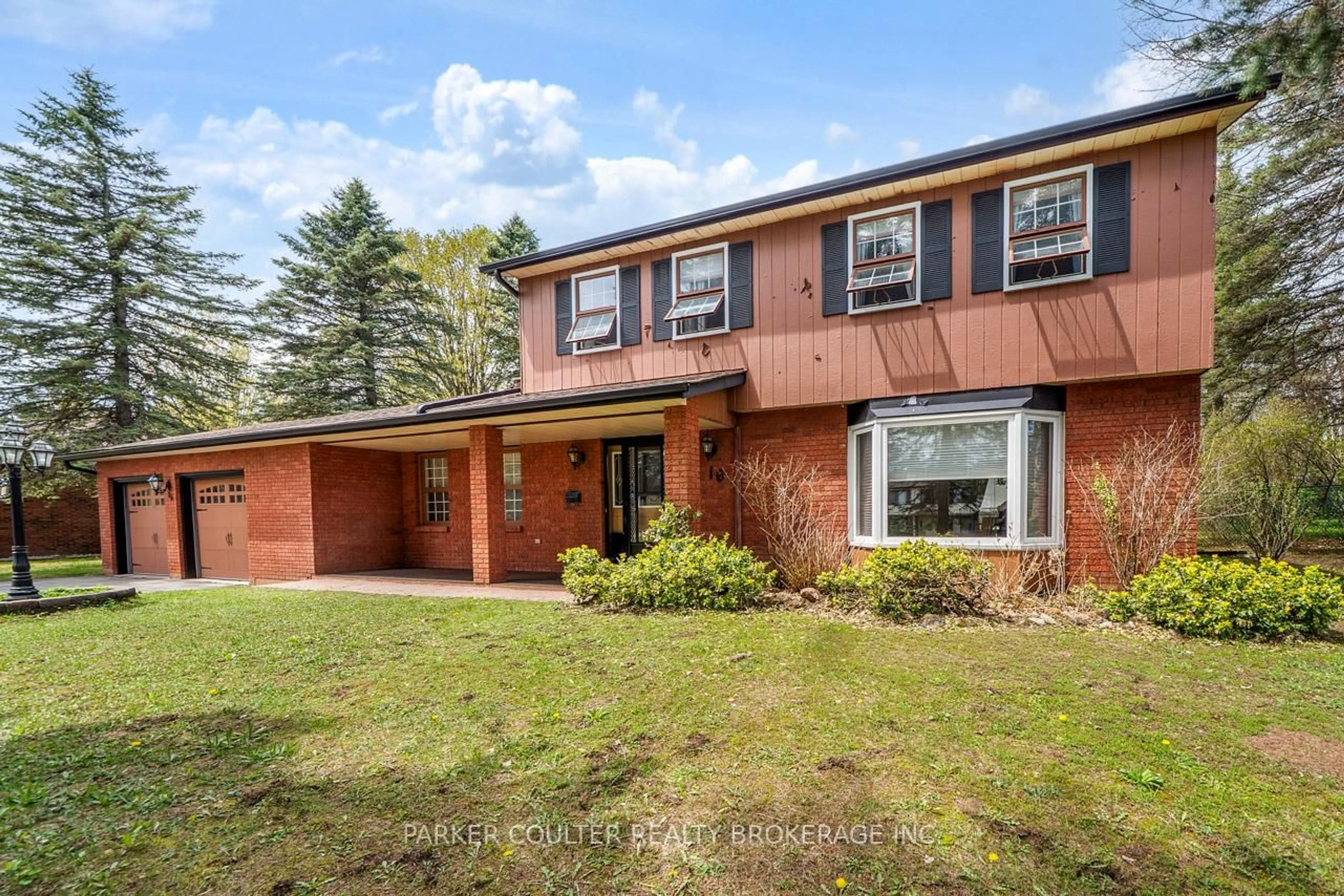 Home with brick exterior material, unknown for 16 Cardinal Cres, Springwater Ontario L9X 0R1