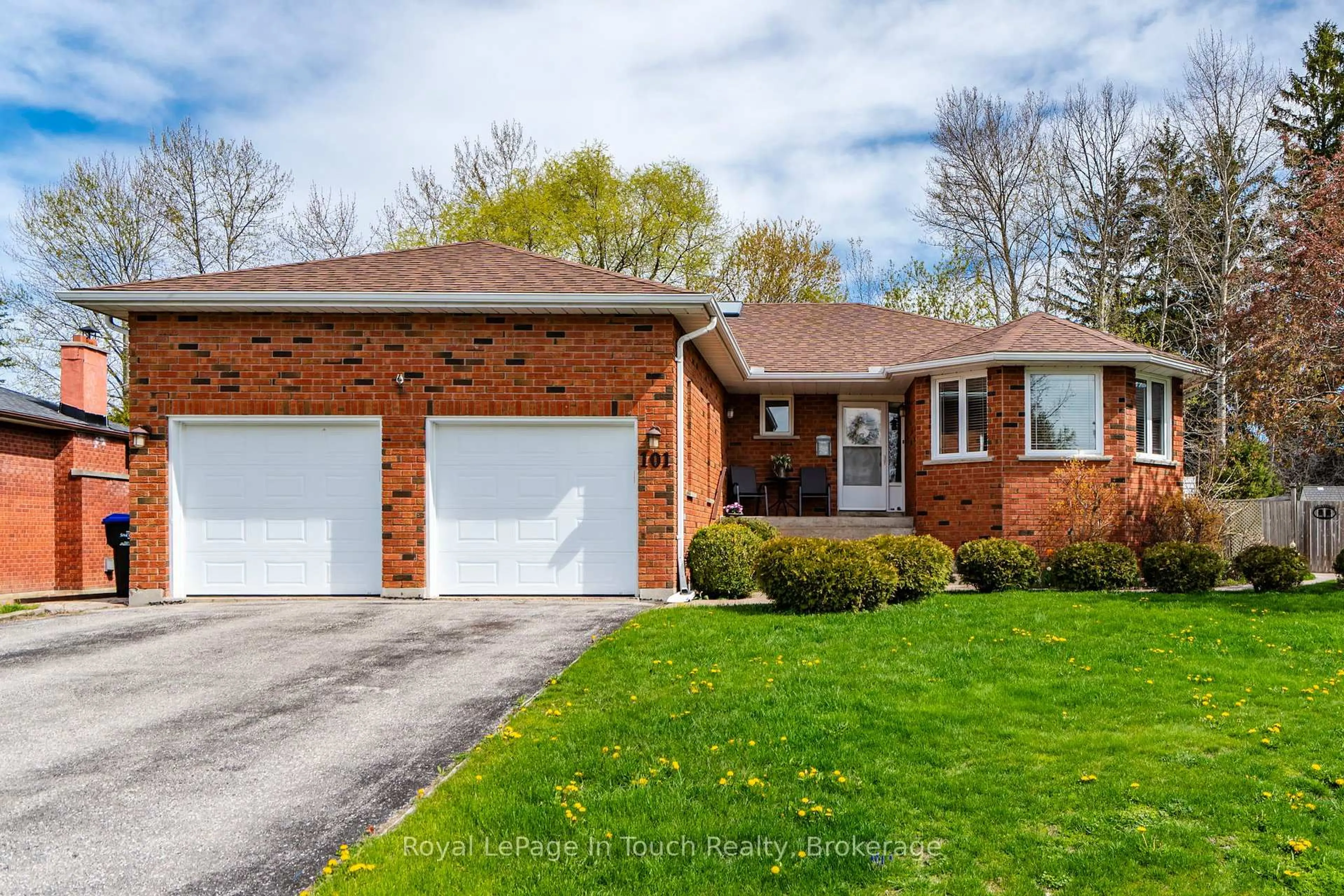 Home with brick exterior material, street for 101 Peel St, Penetanguishene Ontario L9M 1C3