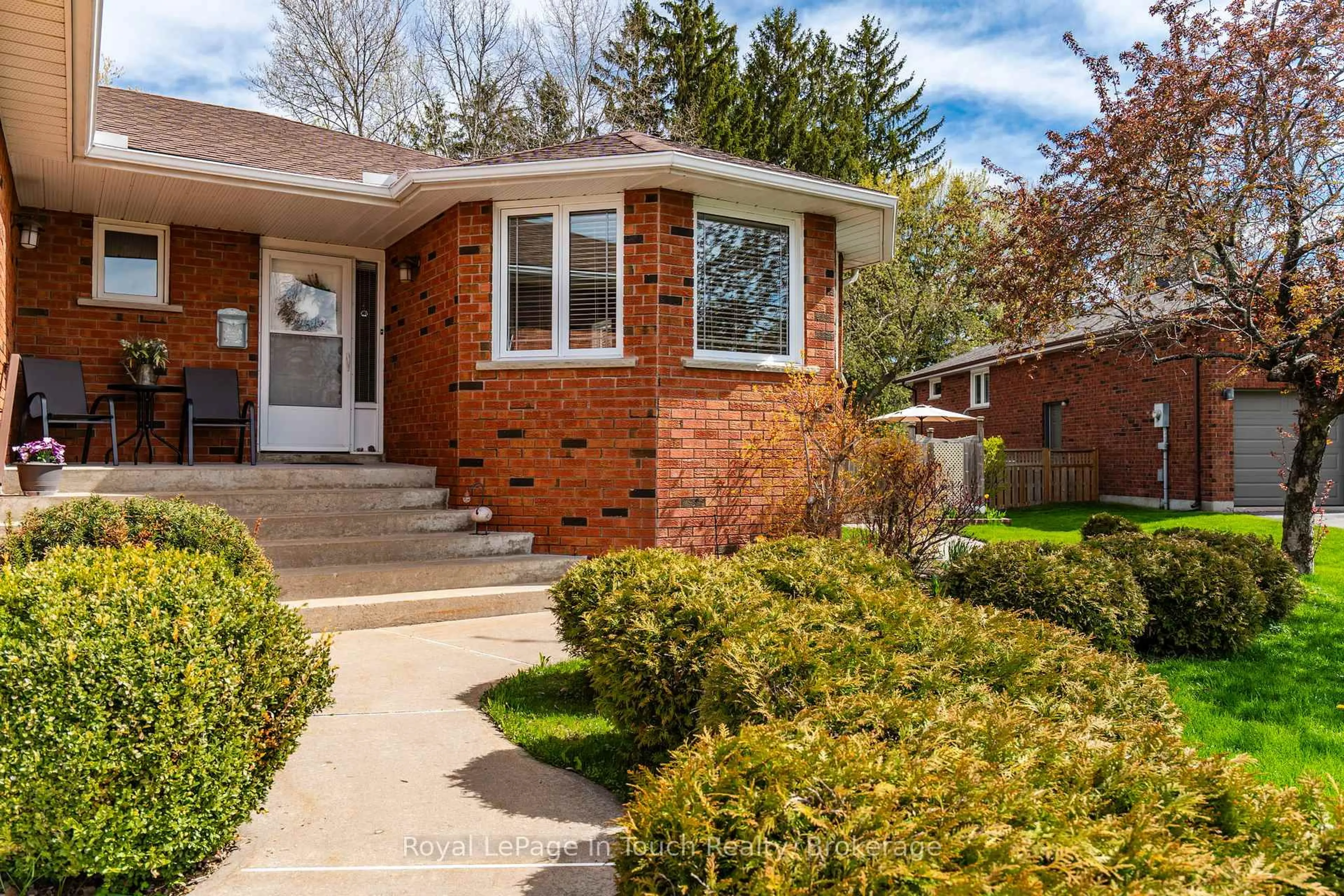 Home with brick exterior material, street for 101 Peel St, Penetanguishene Ontario L9M 1C3