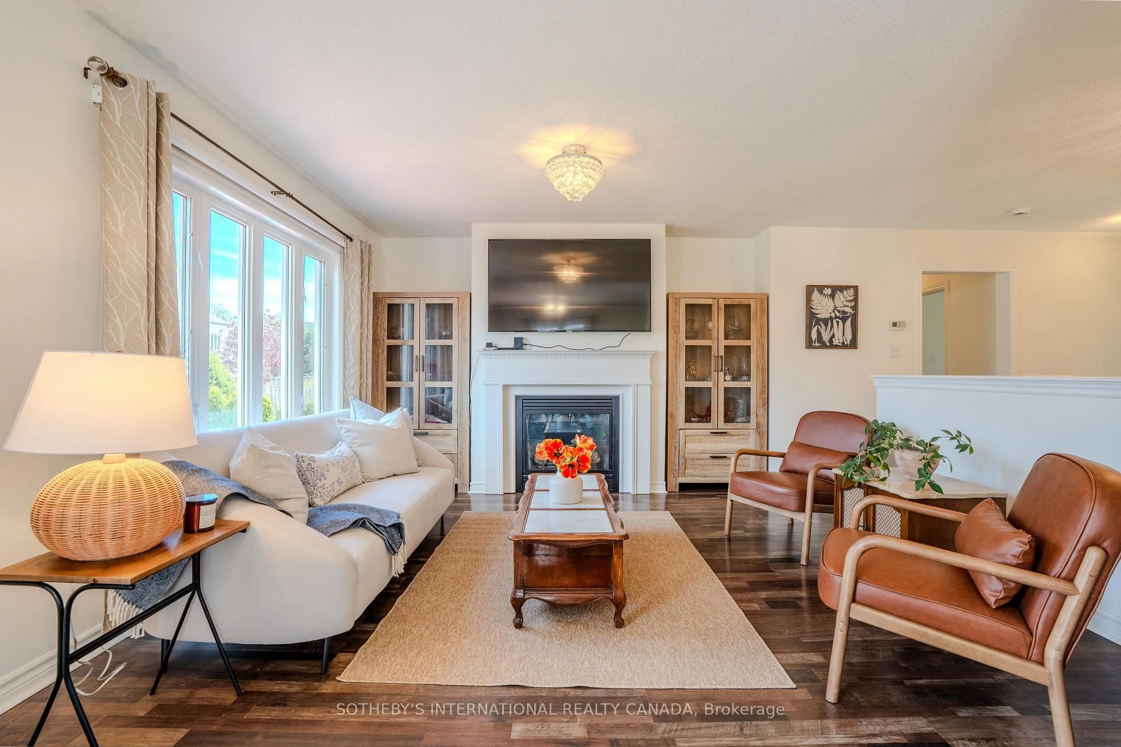 Living room with furniture, unknown for 19 Grand Poplar Lane, Wasaga Beach Ontario L9Z 0C7