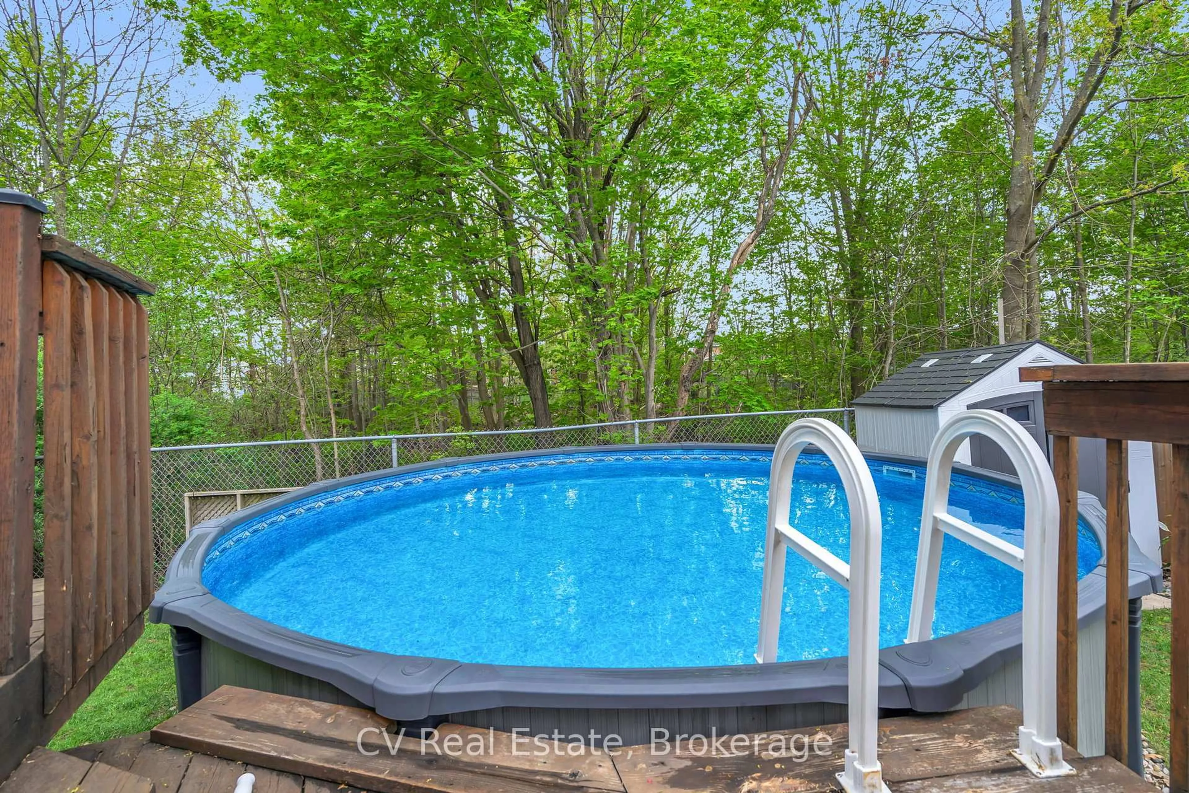 Pool for 5 McCutcheon Crt, Barrie Ontario L4N 7C6