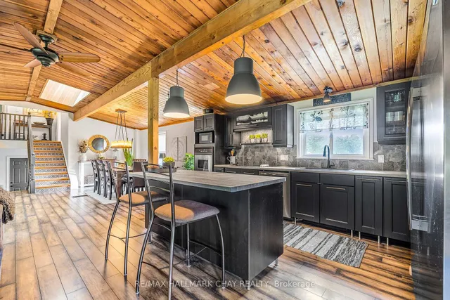 1398 Old Second Rd, Springwater 5