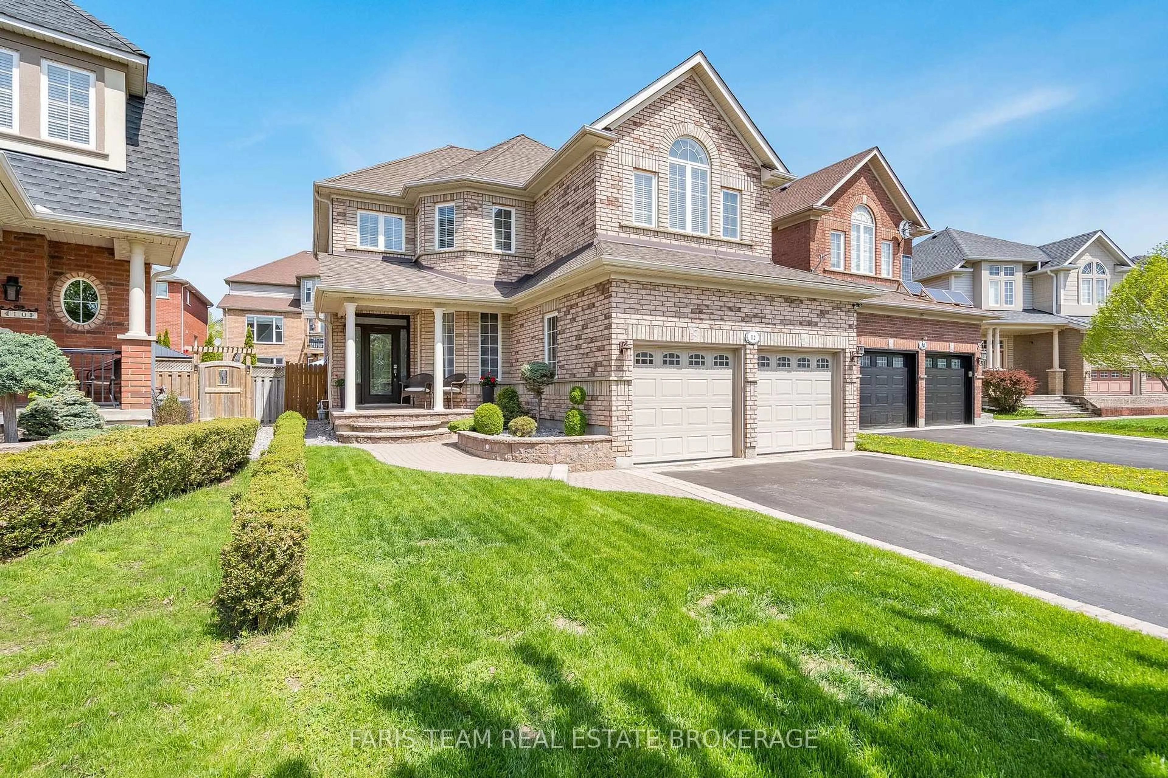 Home with brick exterior material, street for 12 Kensington Tr, Barrie Ontario L4N 0K5