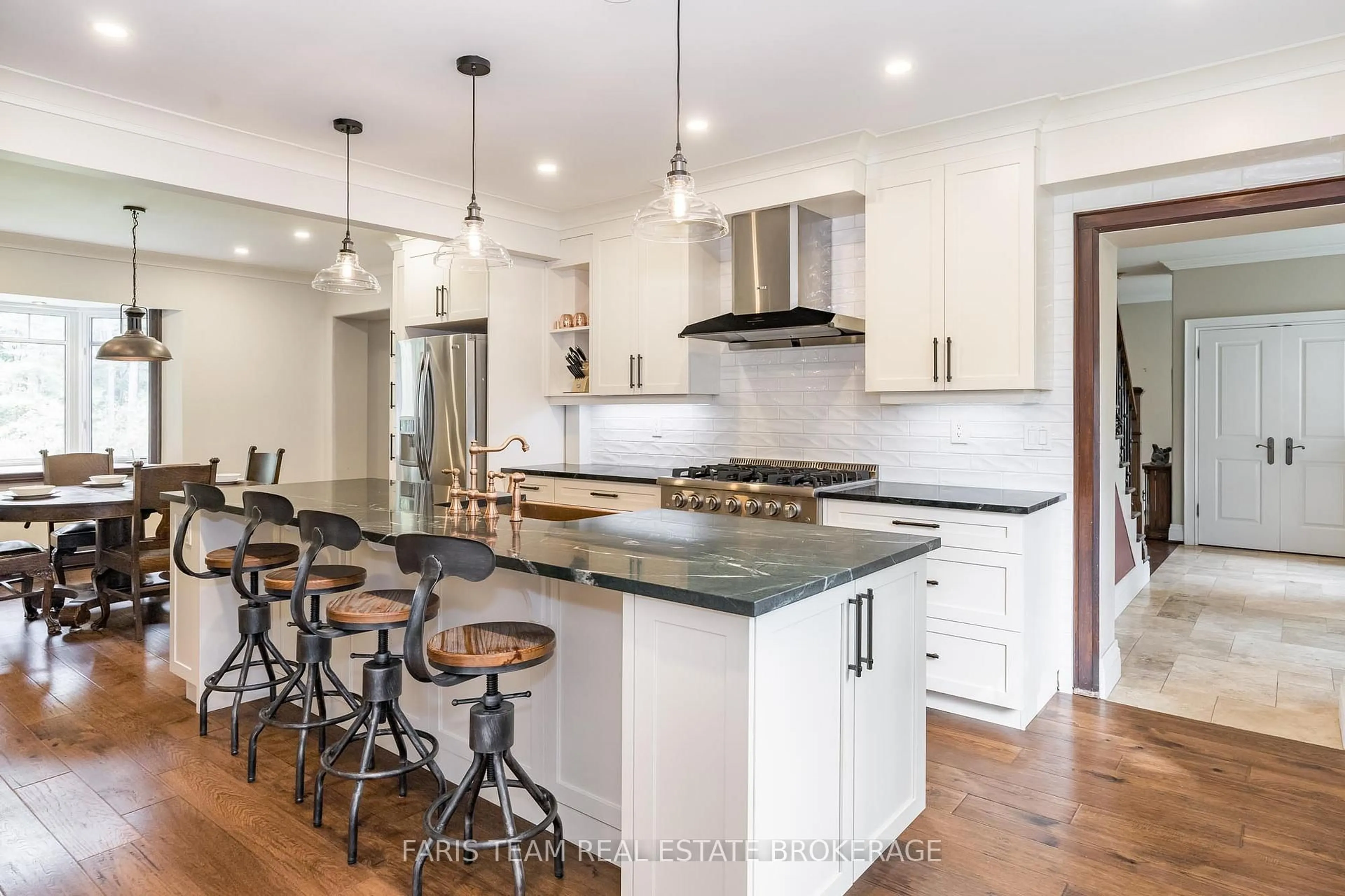 Open concept kitchen, unknown for 5395 Line 8, Oro-Medonte Ontario L0K 1R0