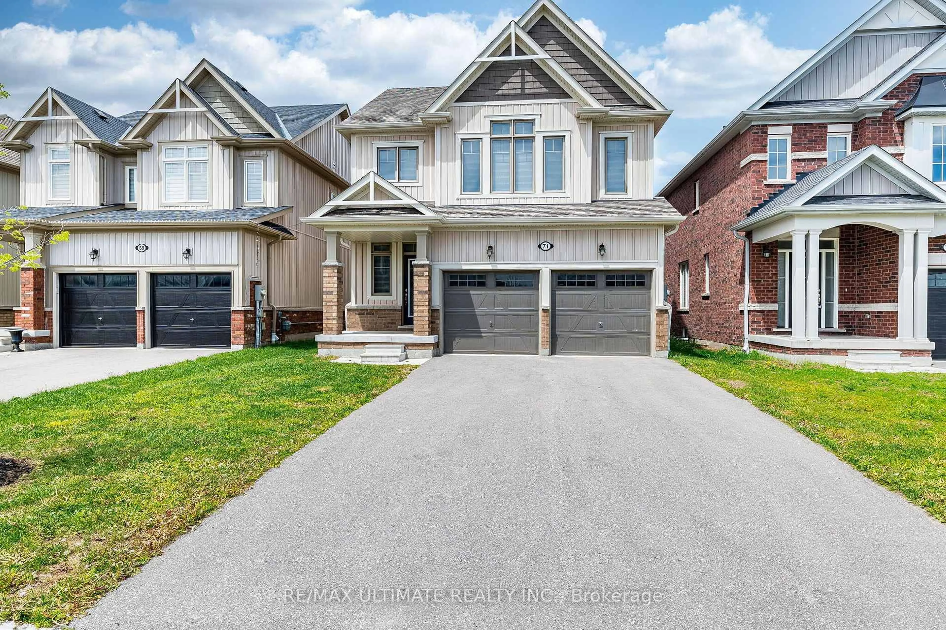 Home with brick exterior material, street for 71 Tracey Lane, Collingwood Ontario L9Y 3V2