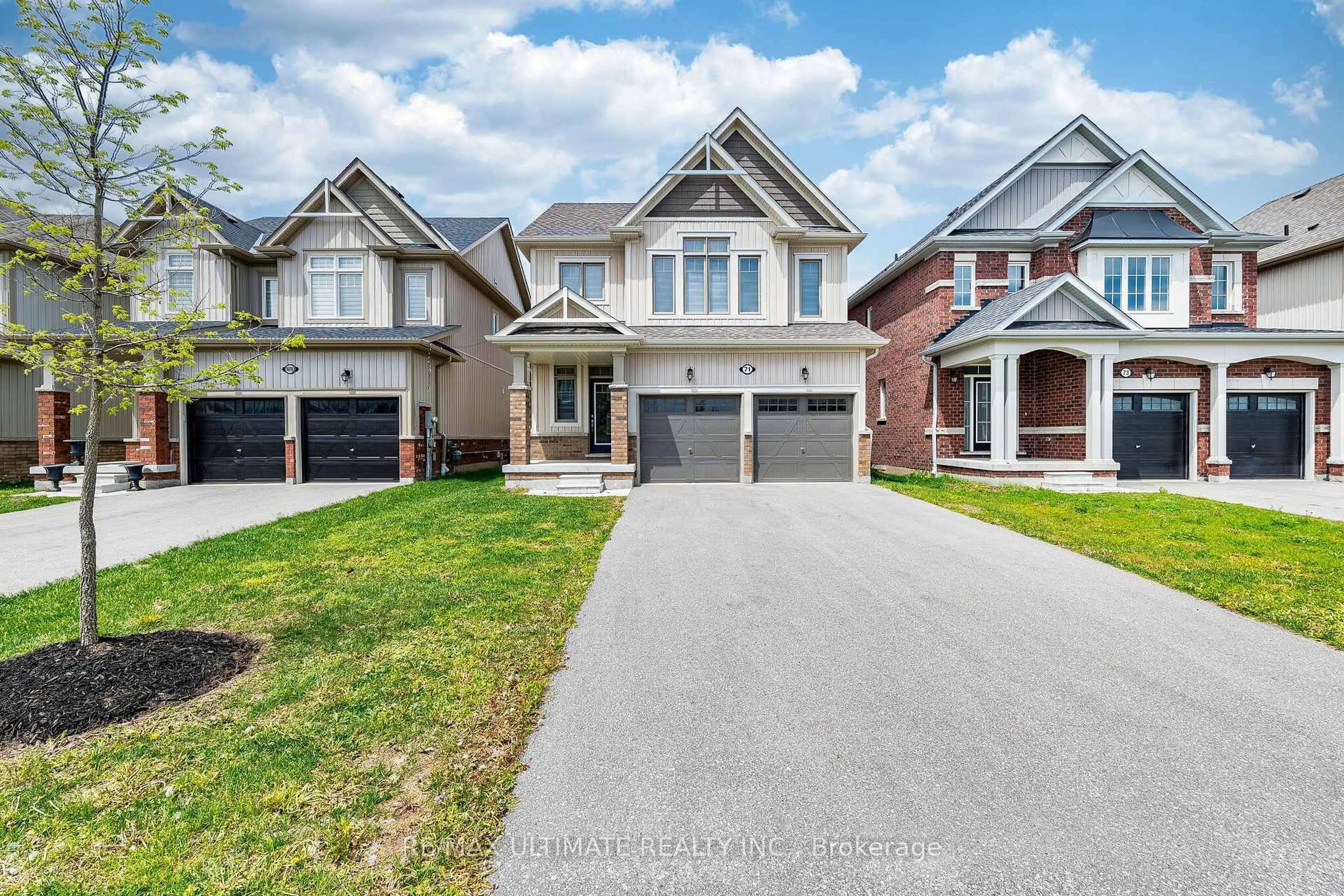 Home with brick exterior material, street for 71 Tracey Lane, Collingwood Ontario L9Y 3V2
