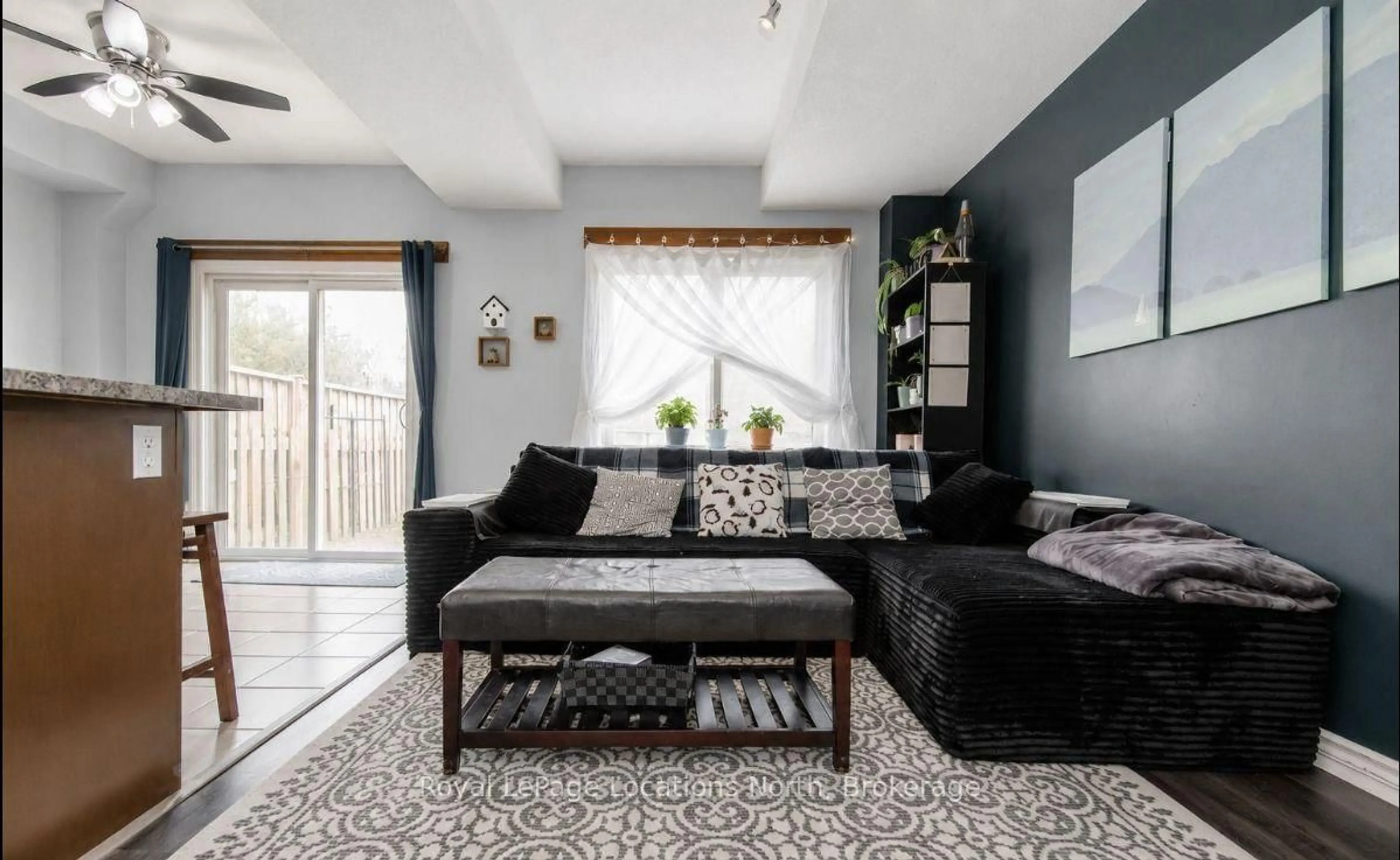 Living room with furniture, unknown for 16 ARCADIA Rd, Wasaga Beach Ontario L9Z 3C7