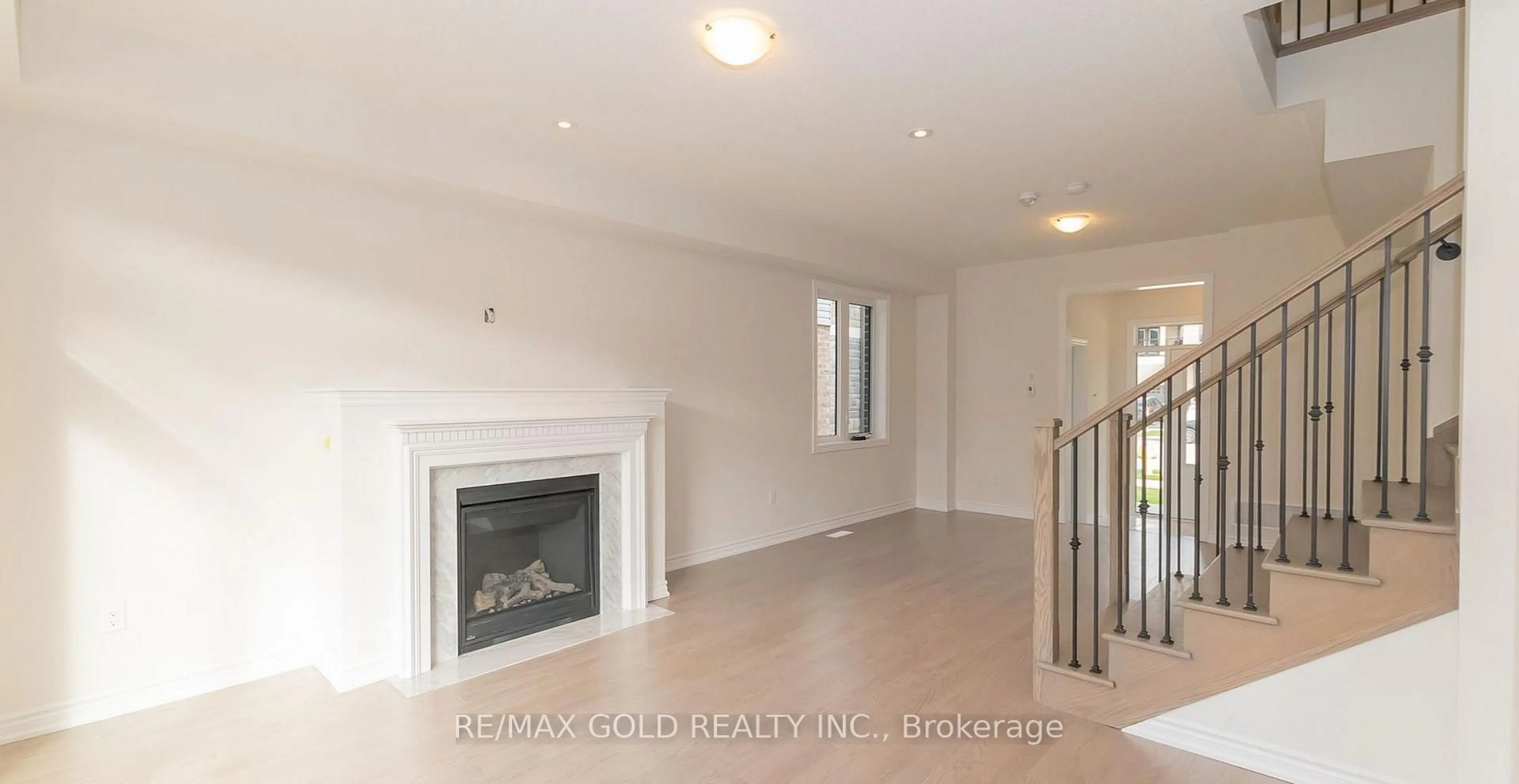 A pic of a room for 151 Terry Fox Dr, Barrie Ontario L9J 0L9