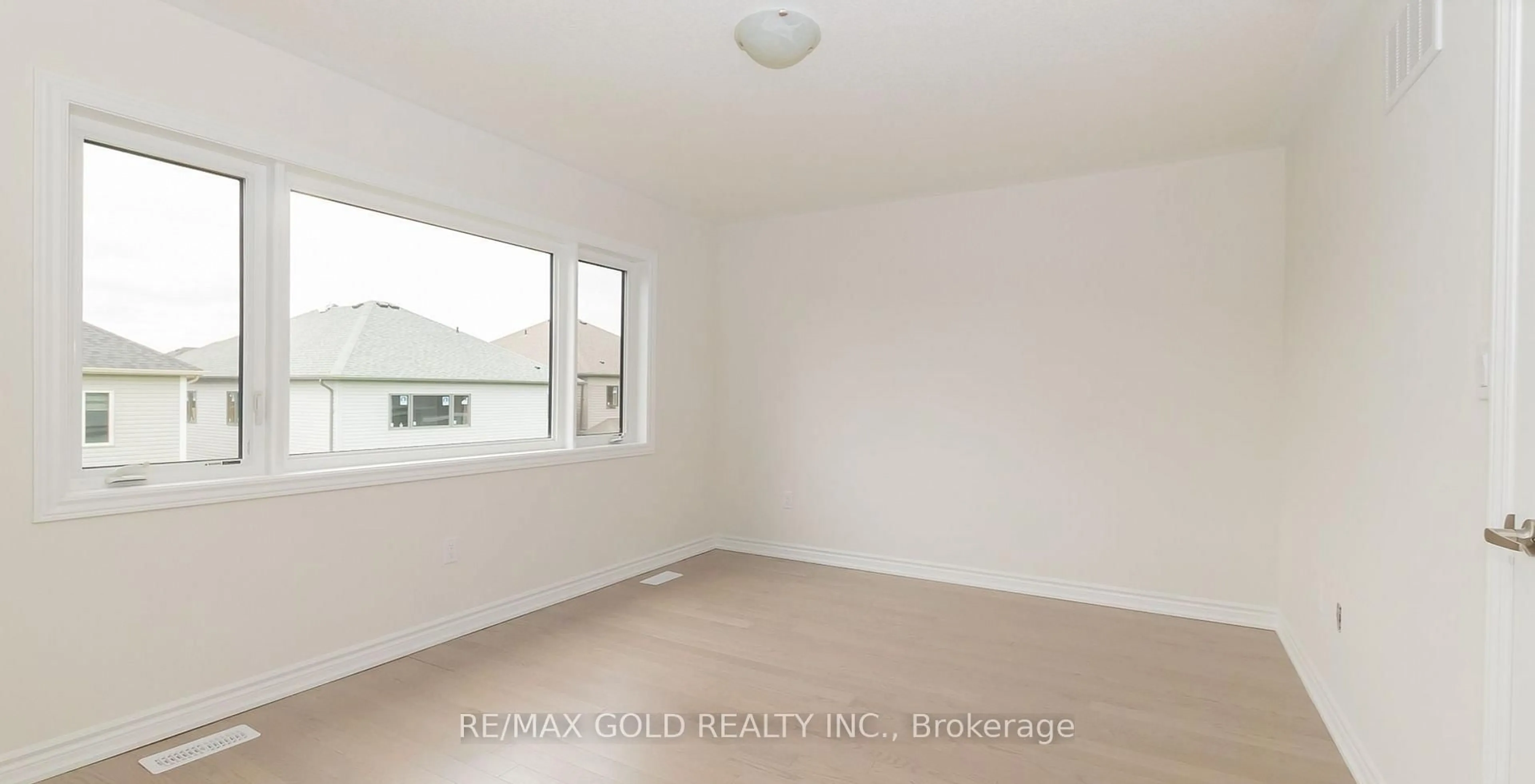 A pic of a room for 151 Terry Fox Dr, Barrie Ontario L9J 0L9