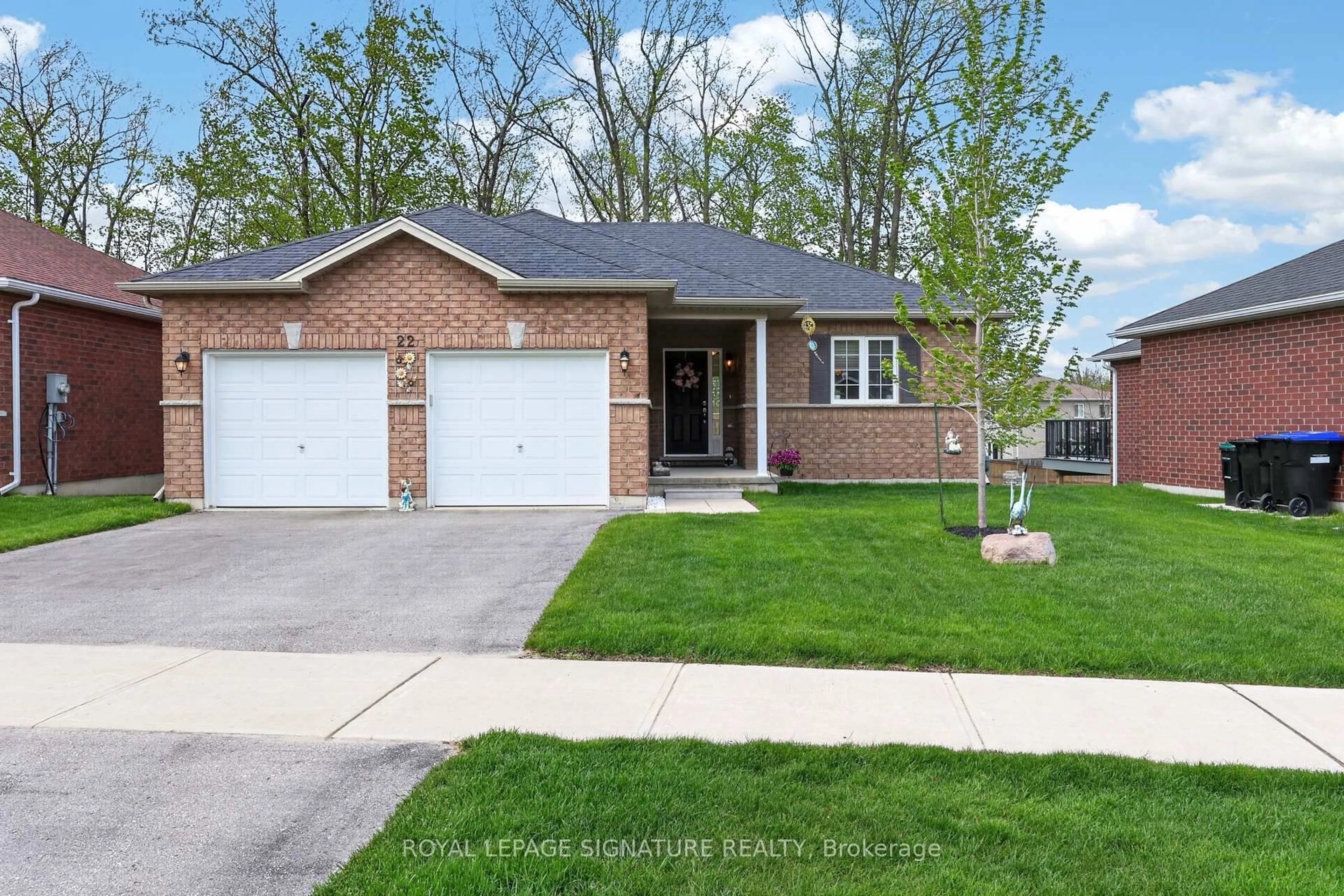 Home with brick exterior material, street for 22 Hunter Ave, Tay Ontario L0K 2A0