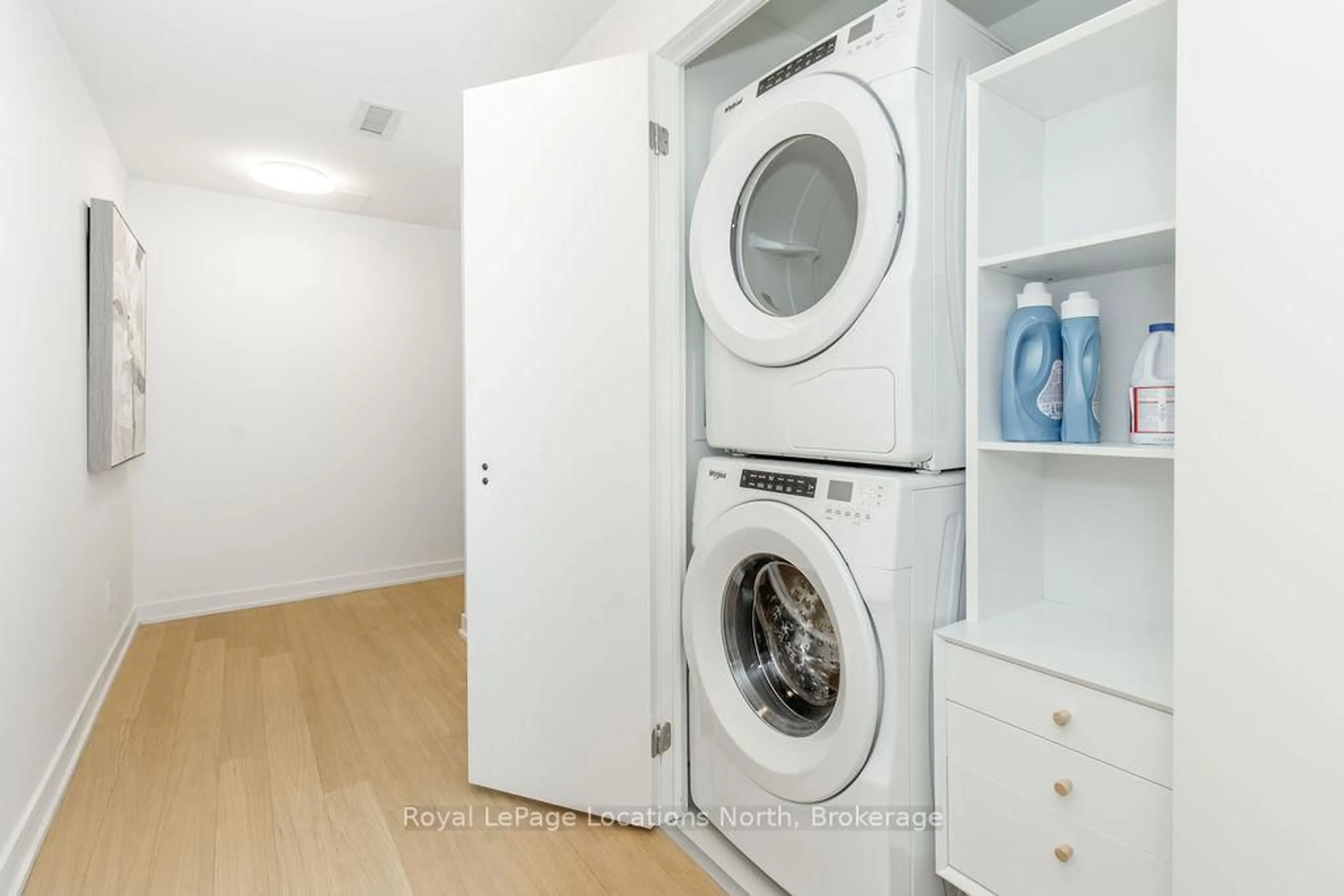 Laundry room for 31 Huron St #523, Collingwood Ontario L9Y 5T7