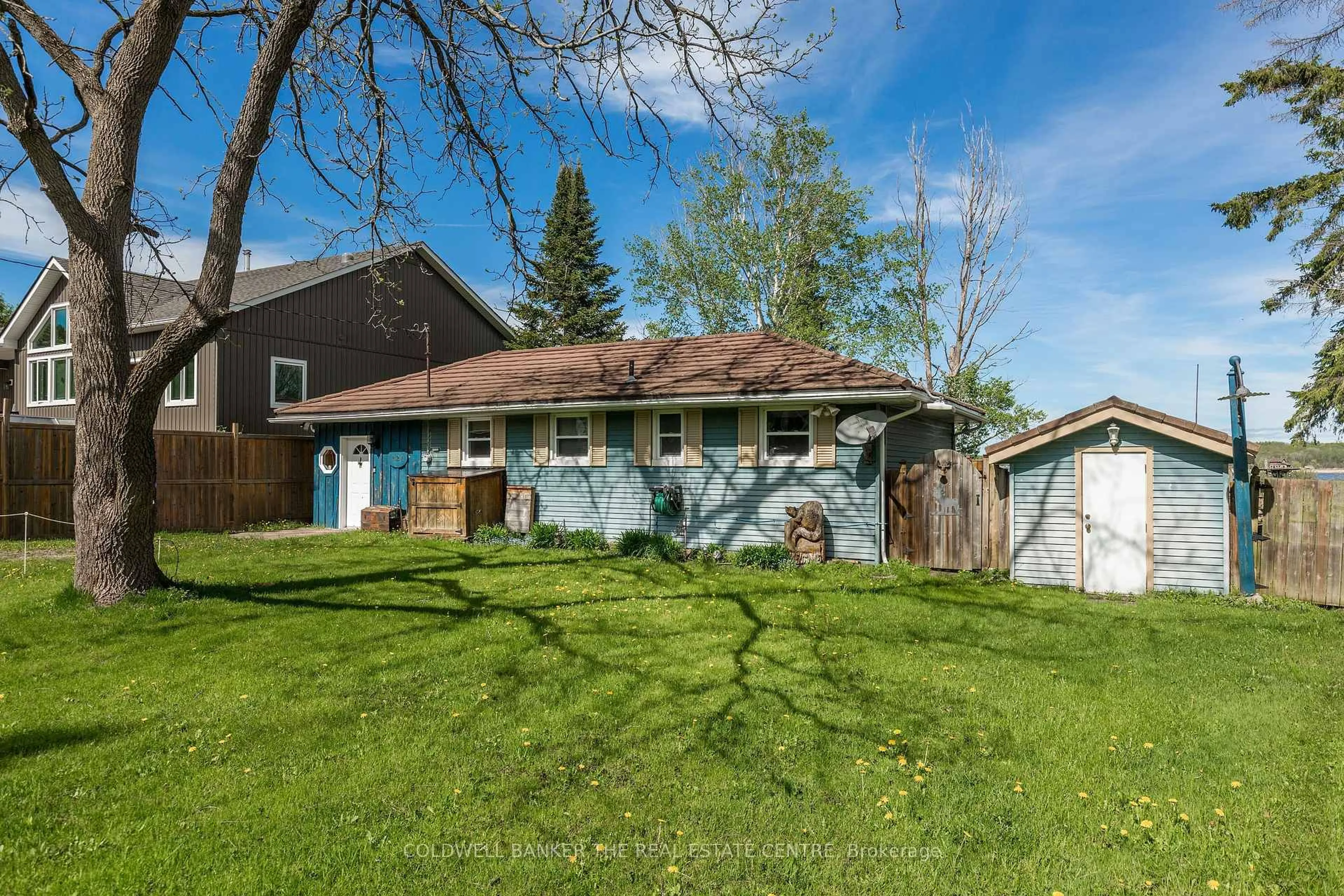 Unknown for 121 Maskinonge Rd, Tay Ontario L0K 2A0