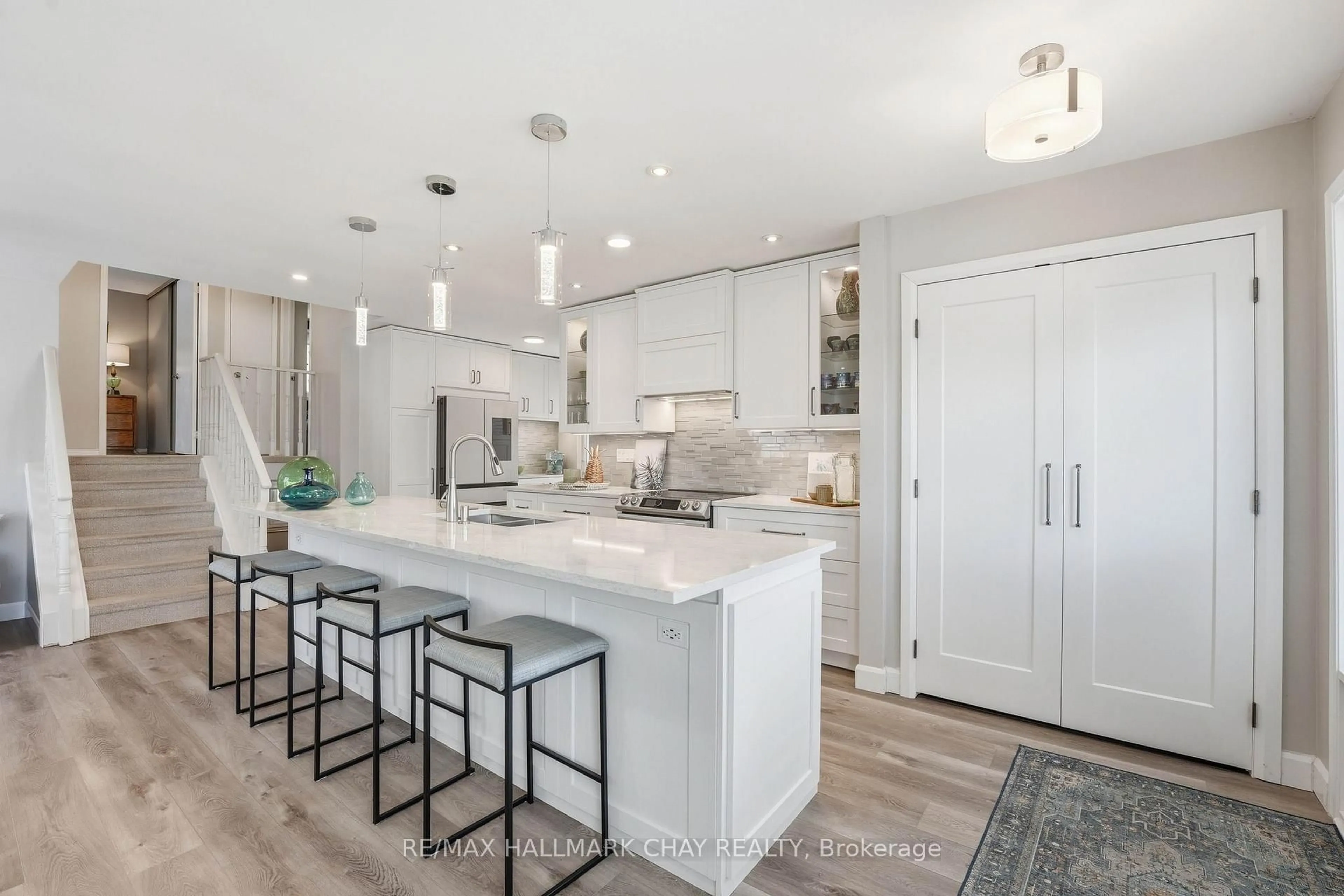 Open concept kitchen, unknown for 23 Gosney Cres, Barrie Ontario L4N 6T6
