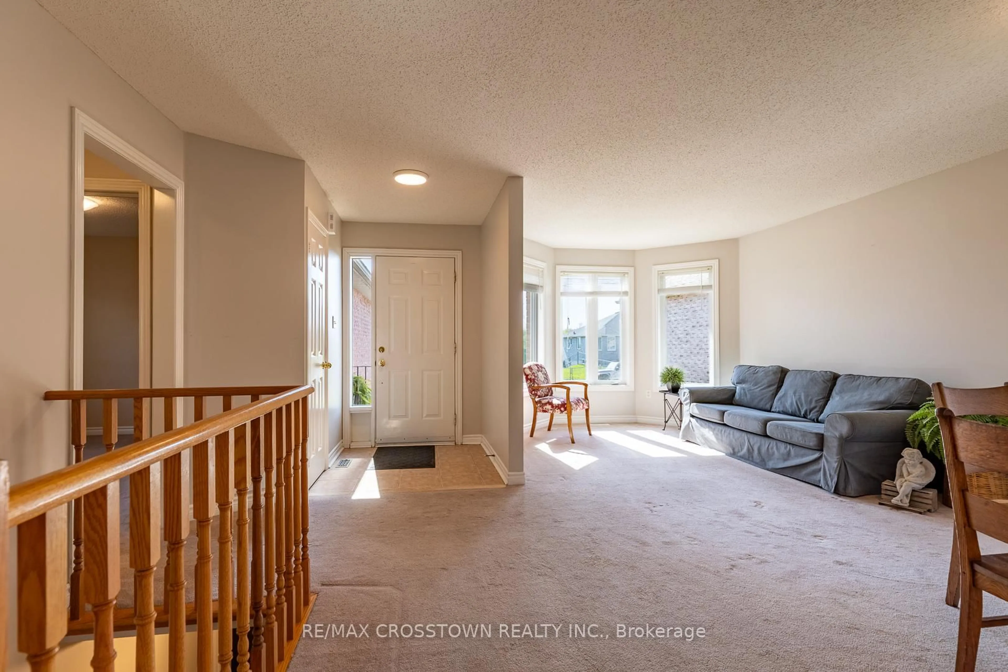 Unknown for 156 Pringle Dr, Barrie Ontario L4N 0R3
